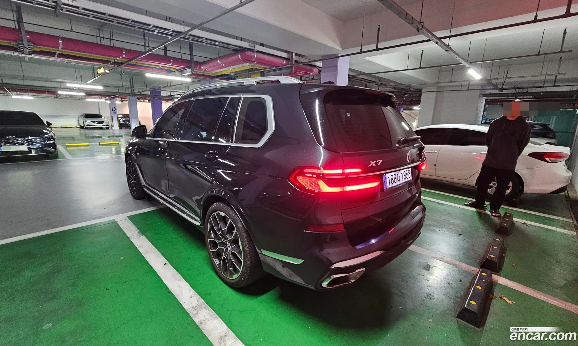 BMW X7 2024 — 7