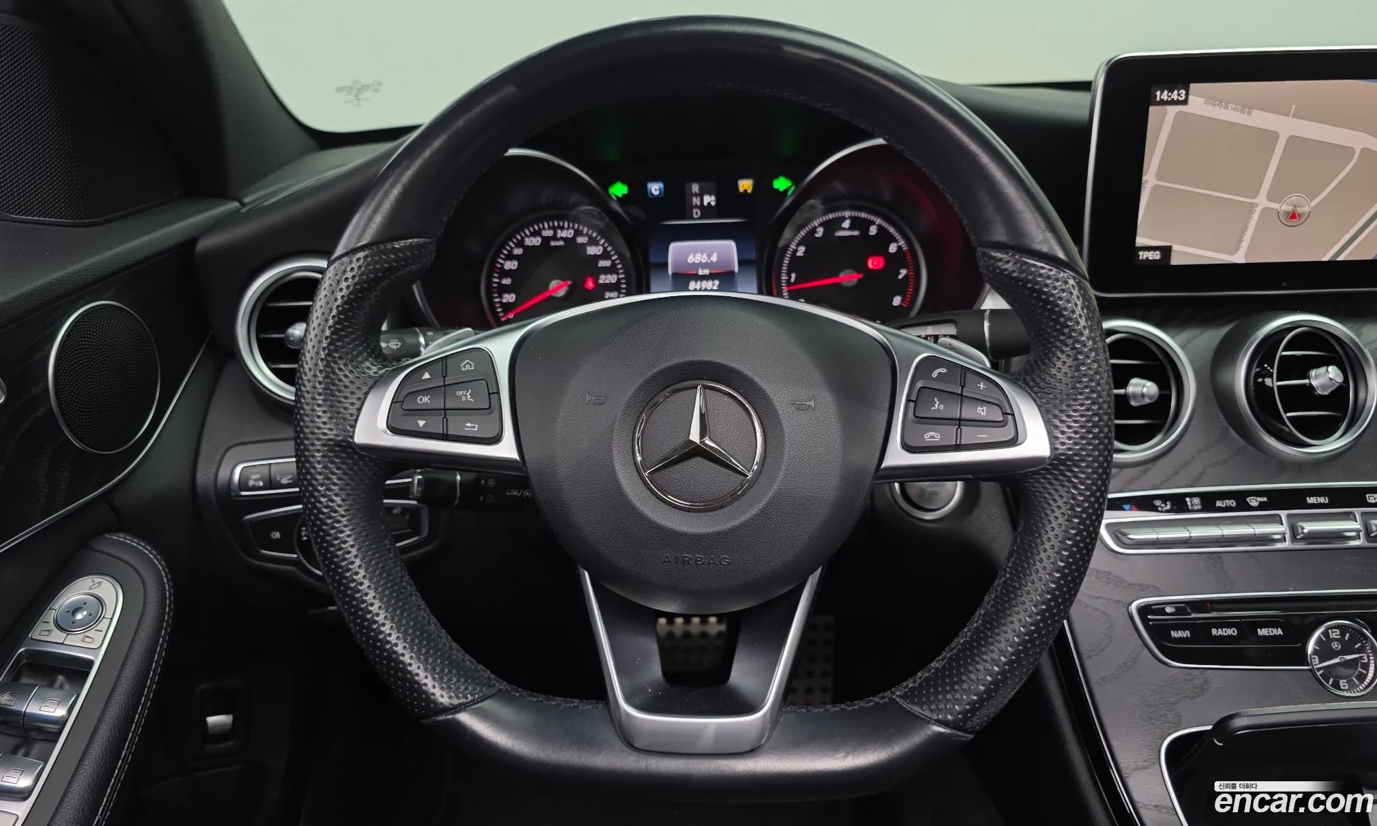 Mercedes-Benz C-Class W205 2016 — 5