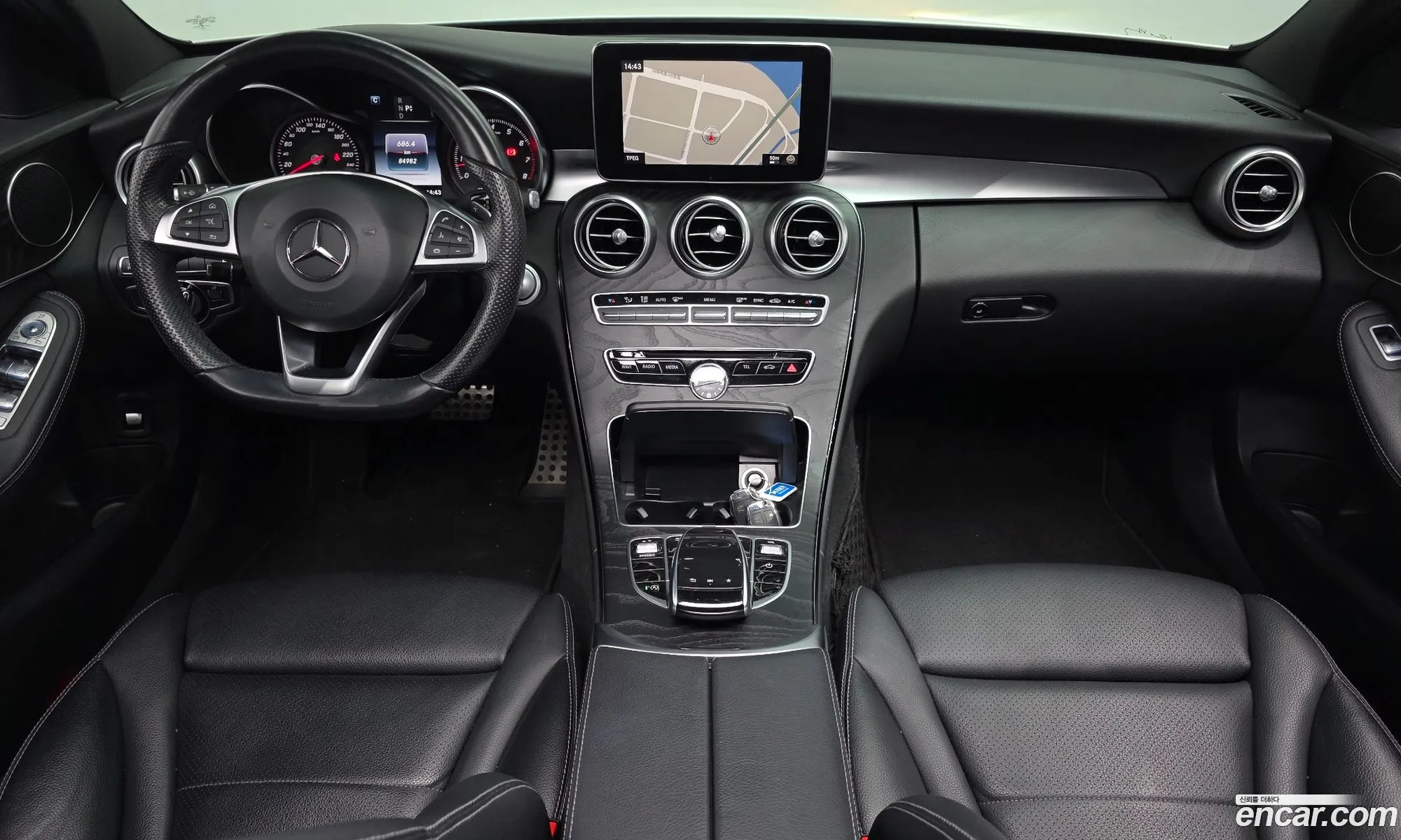 Mercedes-Benz C-Class W205 2016 — 31