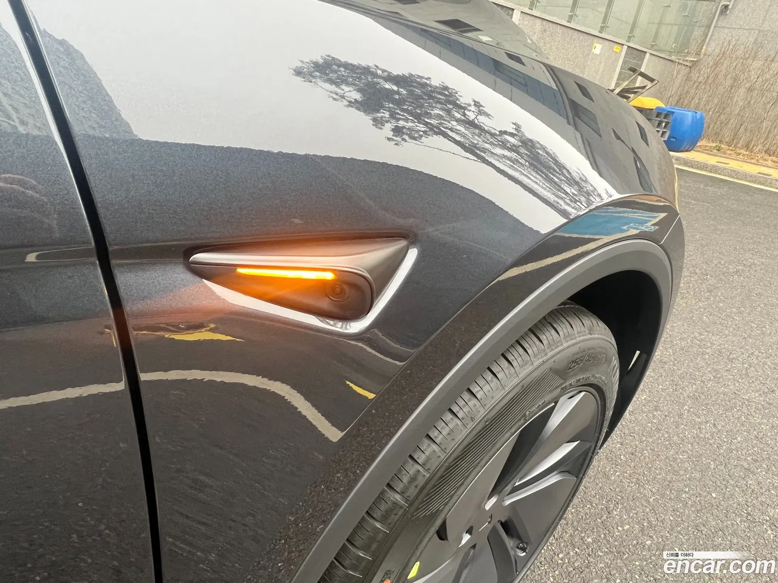 Tesla Model Y 2025 — 15