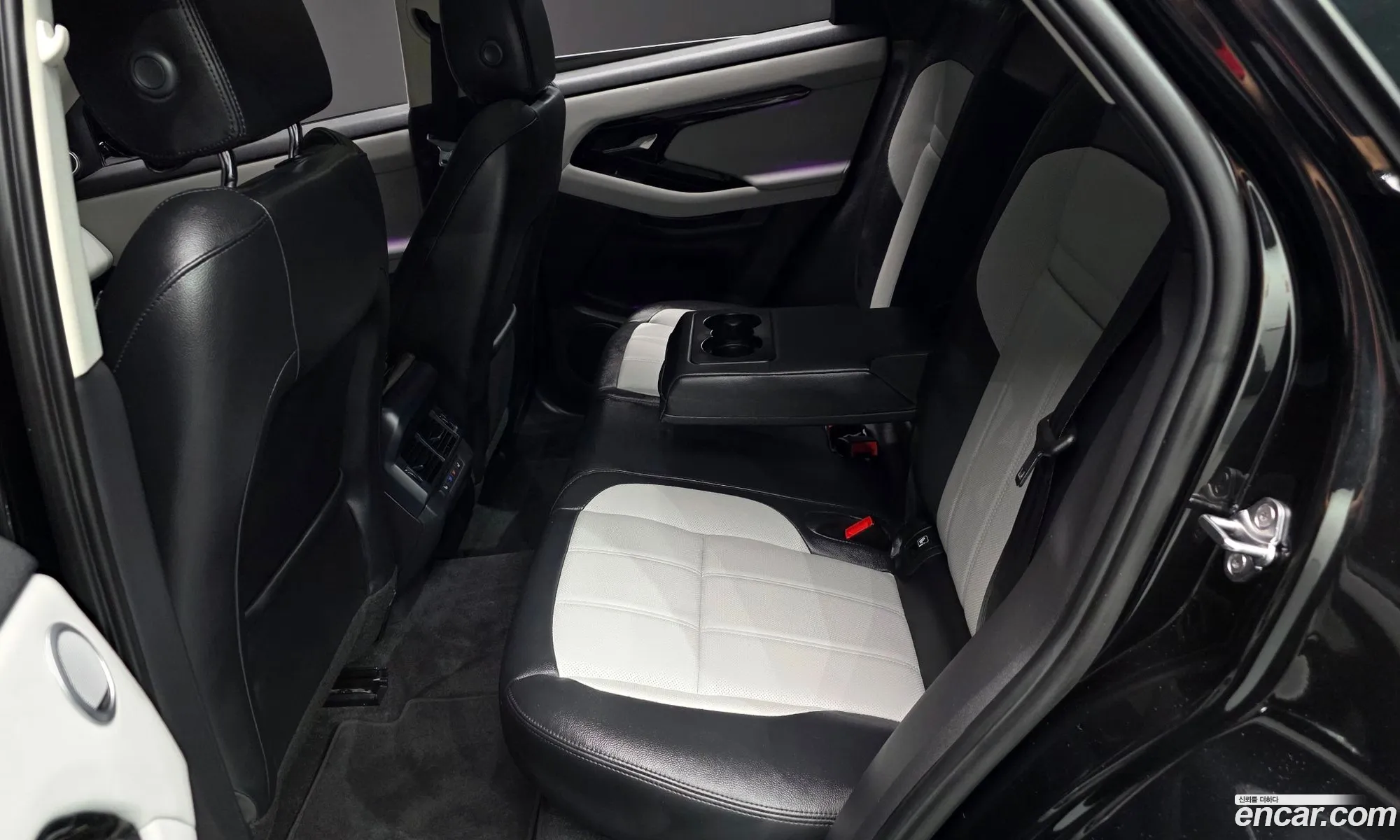 Land Rover Range Rover Evoque 2024 — 3