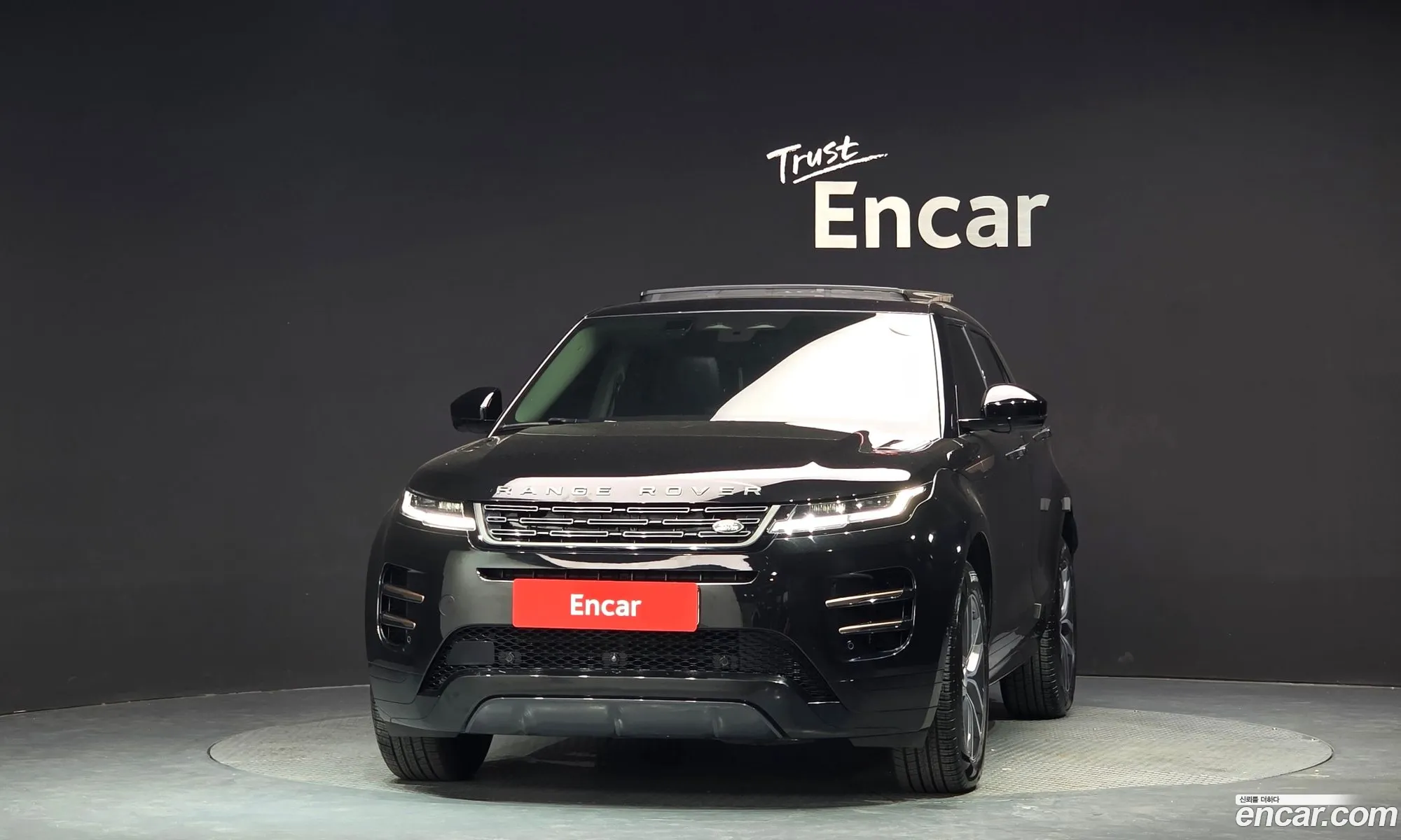 Land Rover Range Rover Evoque 2024 — 34