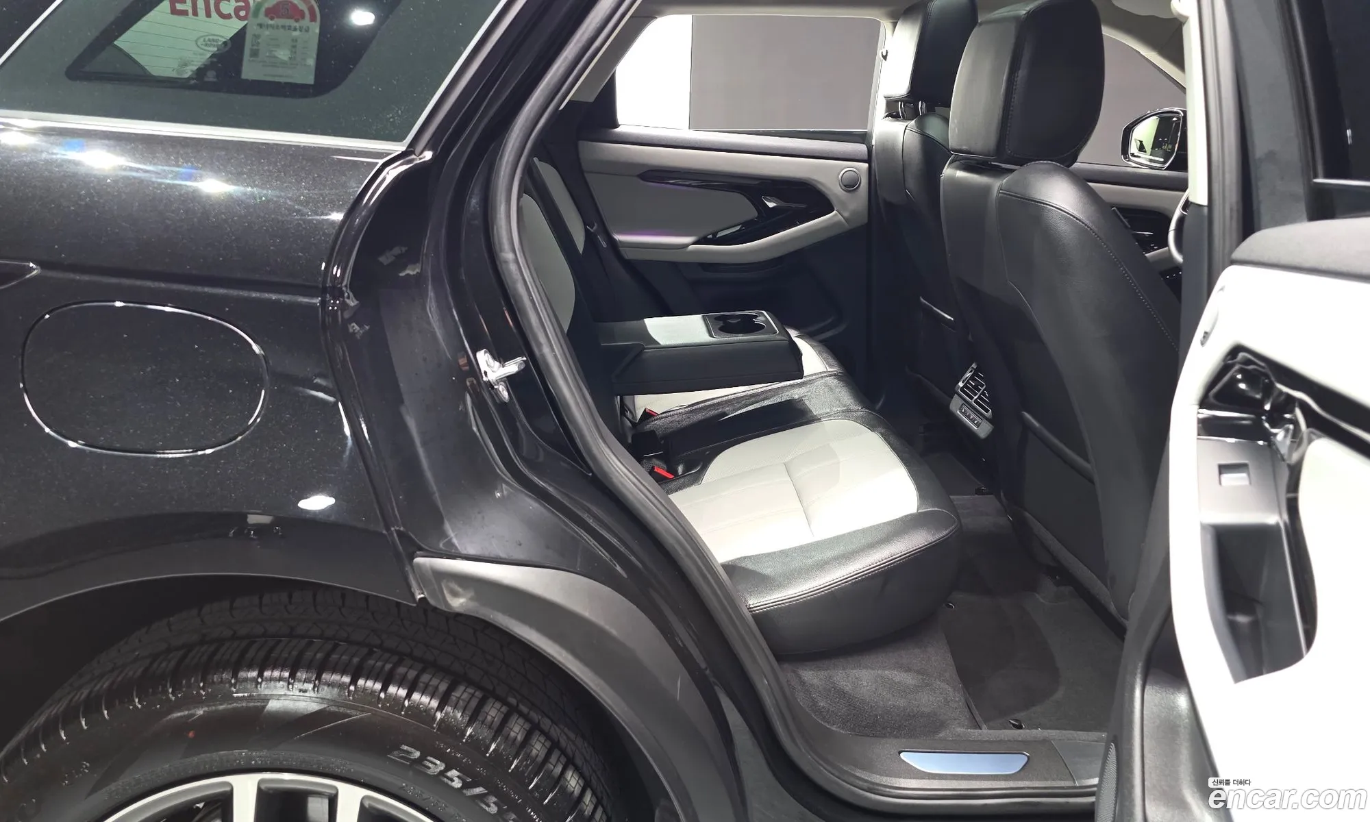 Land Rover Range Rover Evoque 2024 — 23