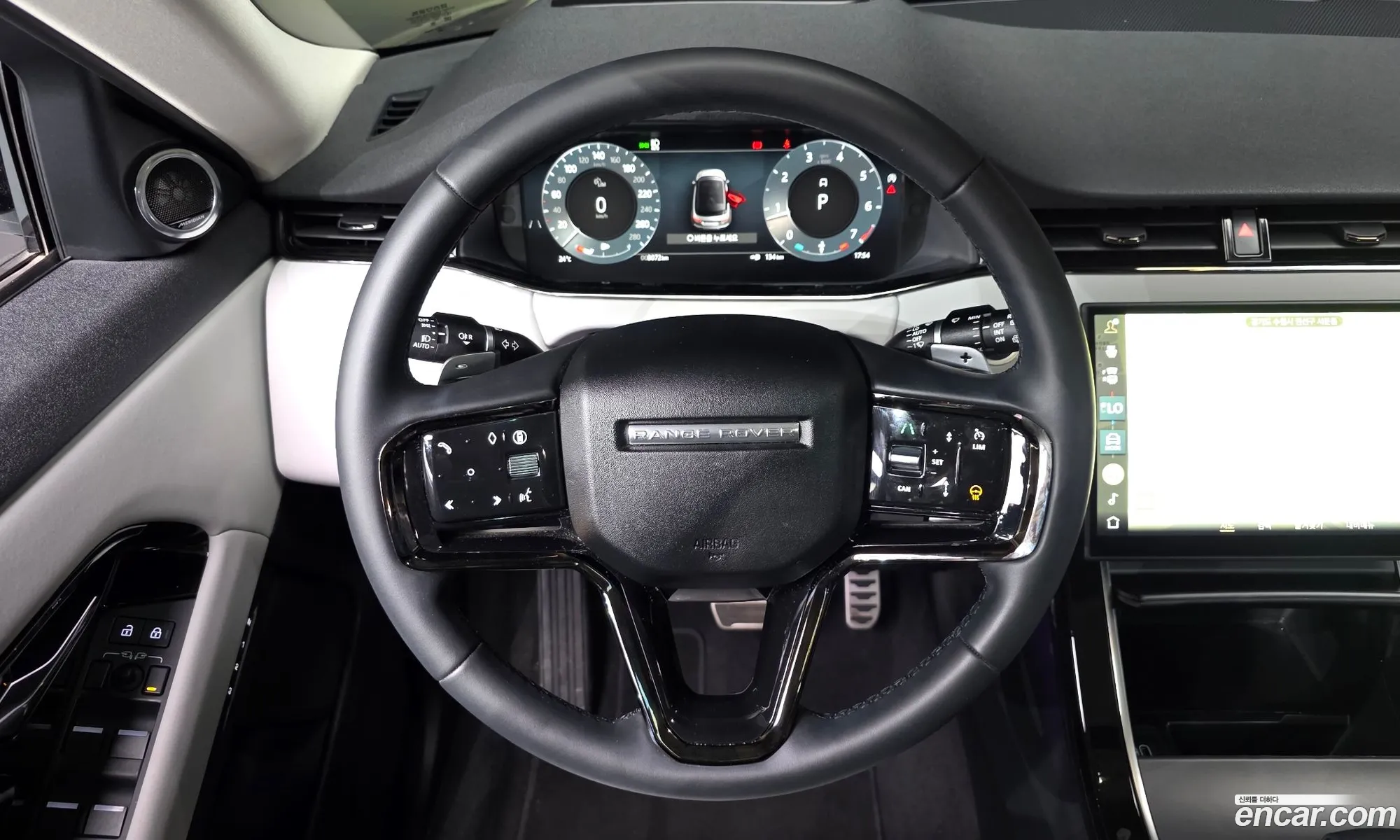 Land Rover Range Rover Evoque 2024 — 2