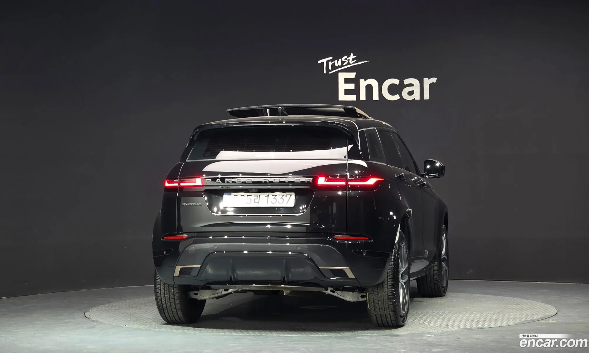 Land Rover Range Rover Evoque 2024 — 29