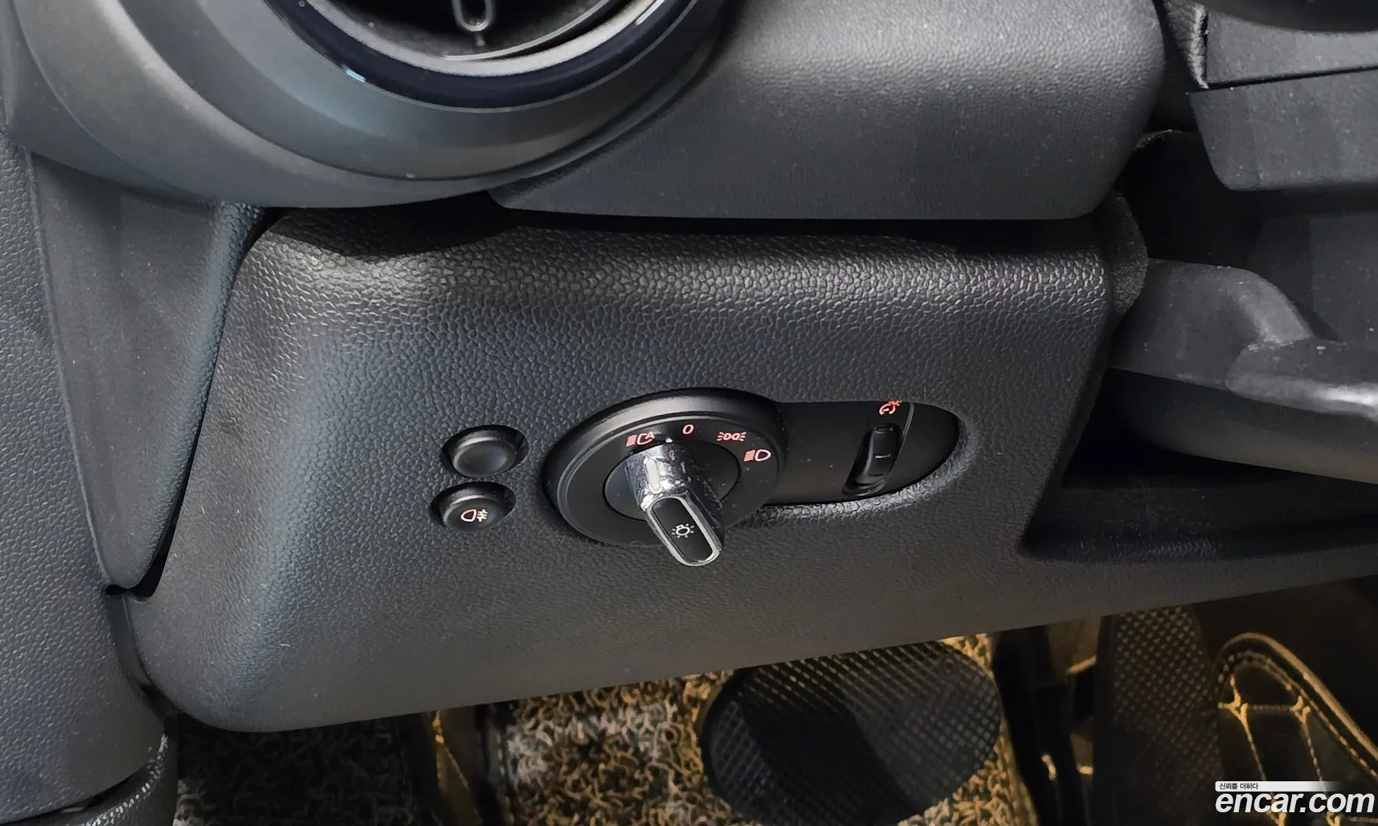 Mini Cooper Electric 2022 WMW11DJ00P2S83969 — 17