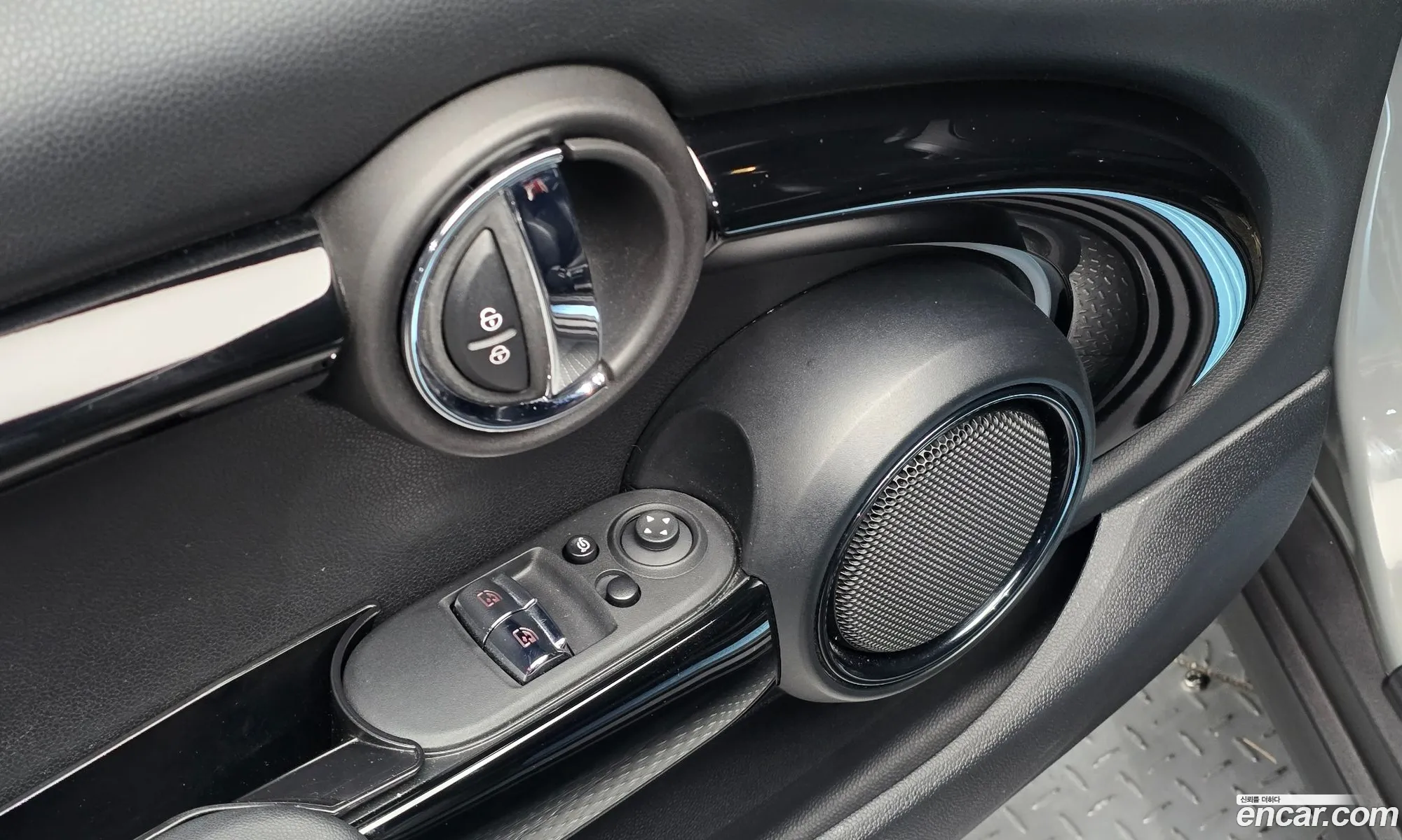Mini Cooper Electric 2022 WMW11DJ00P2S83969 — 21