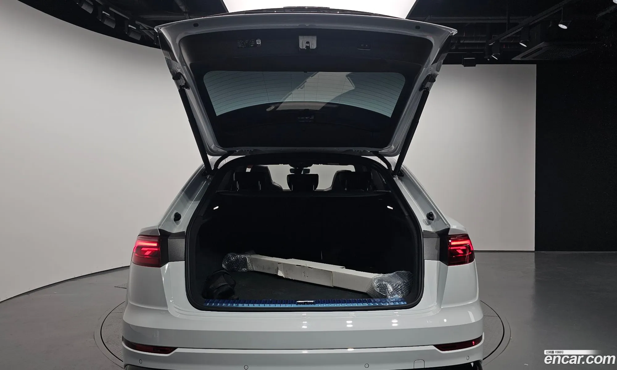 Audi Q8 2025 — 21