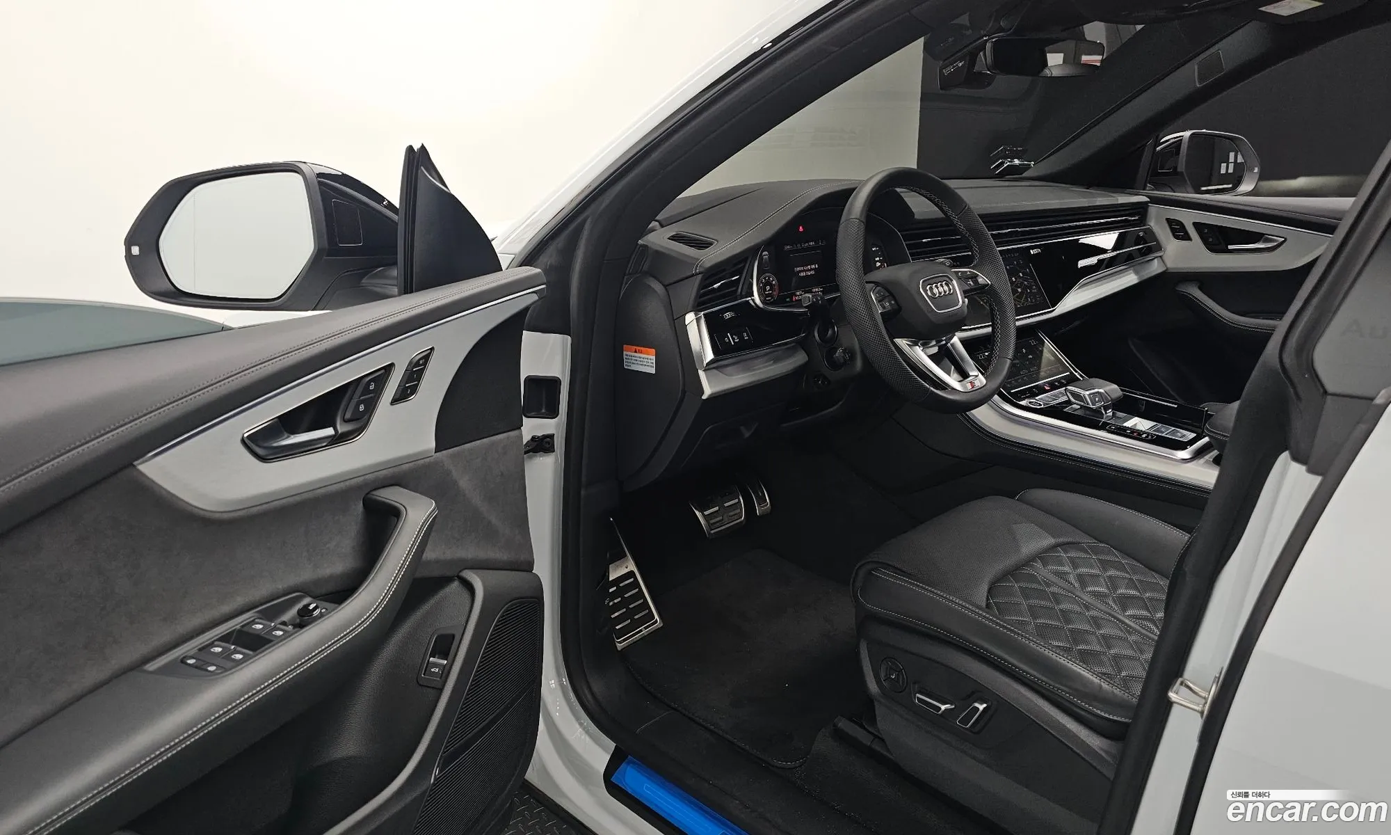 Audi Q8 2025 — 14