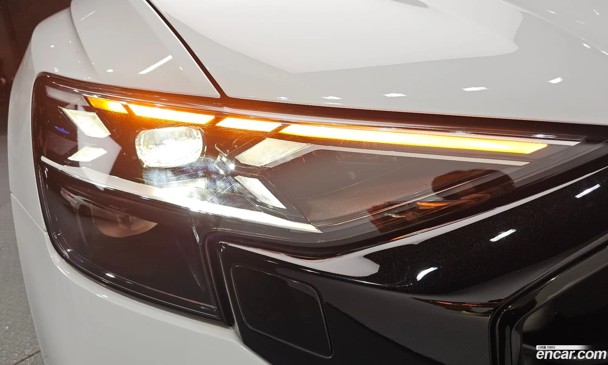 Audi Q8 2025 — 28