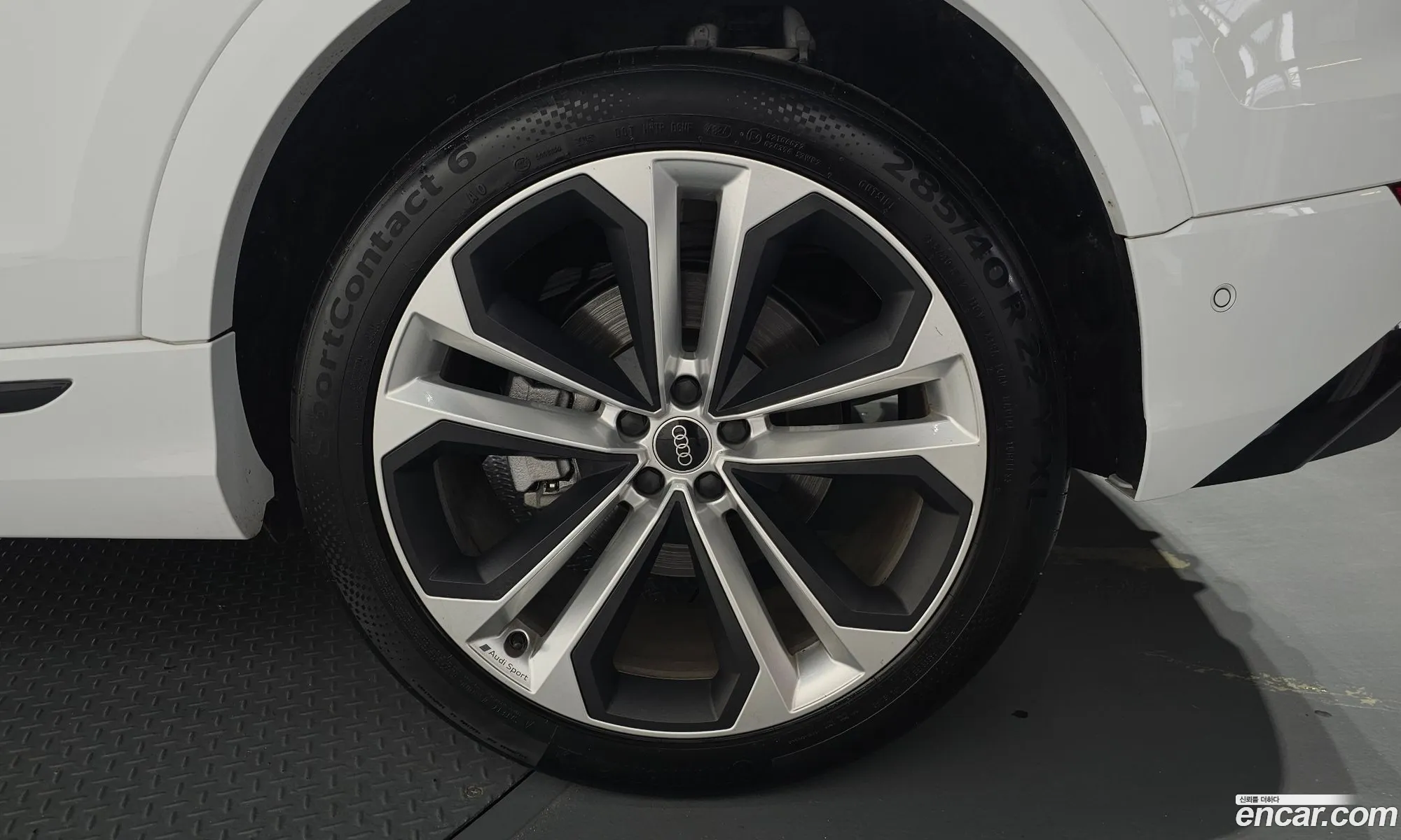 Audi Q8 2025 — 35