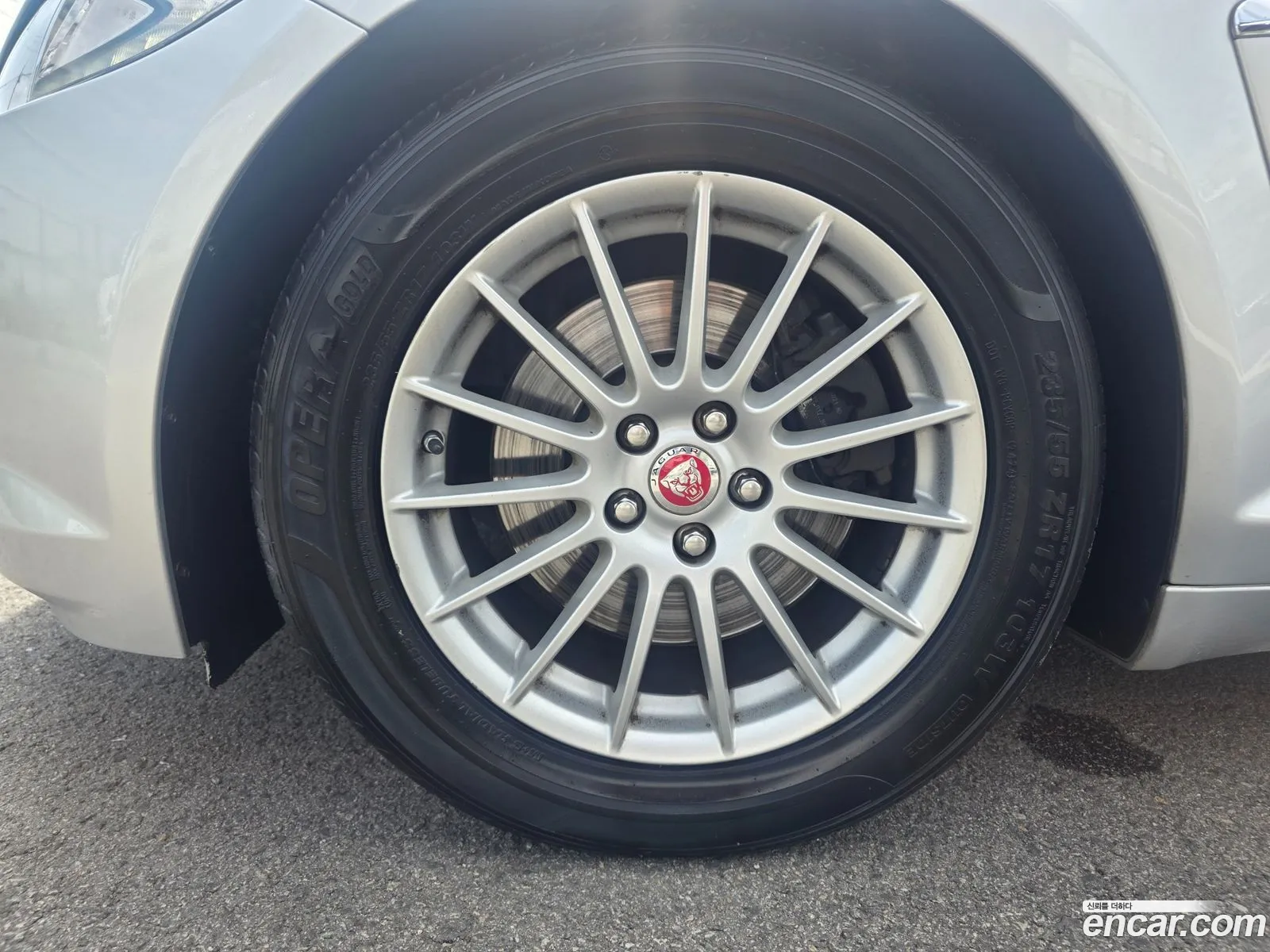 Jaguar XF 2015 — 15