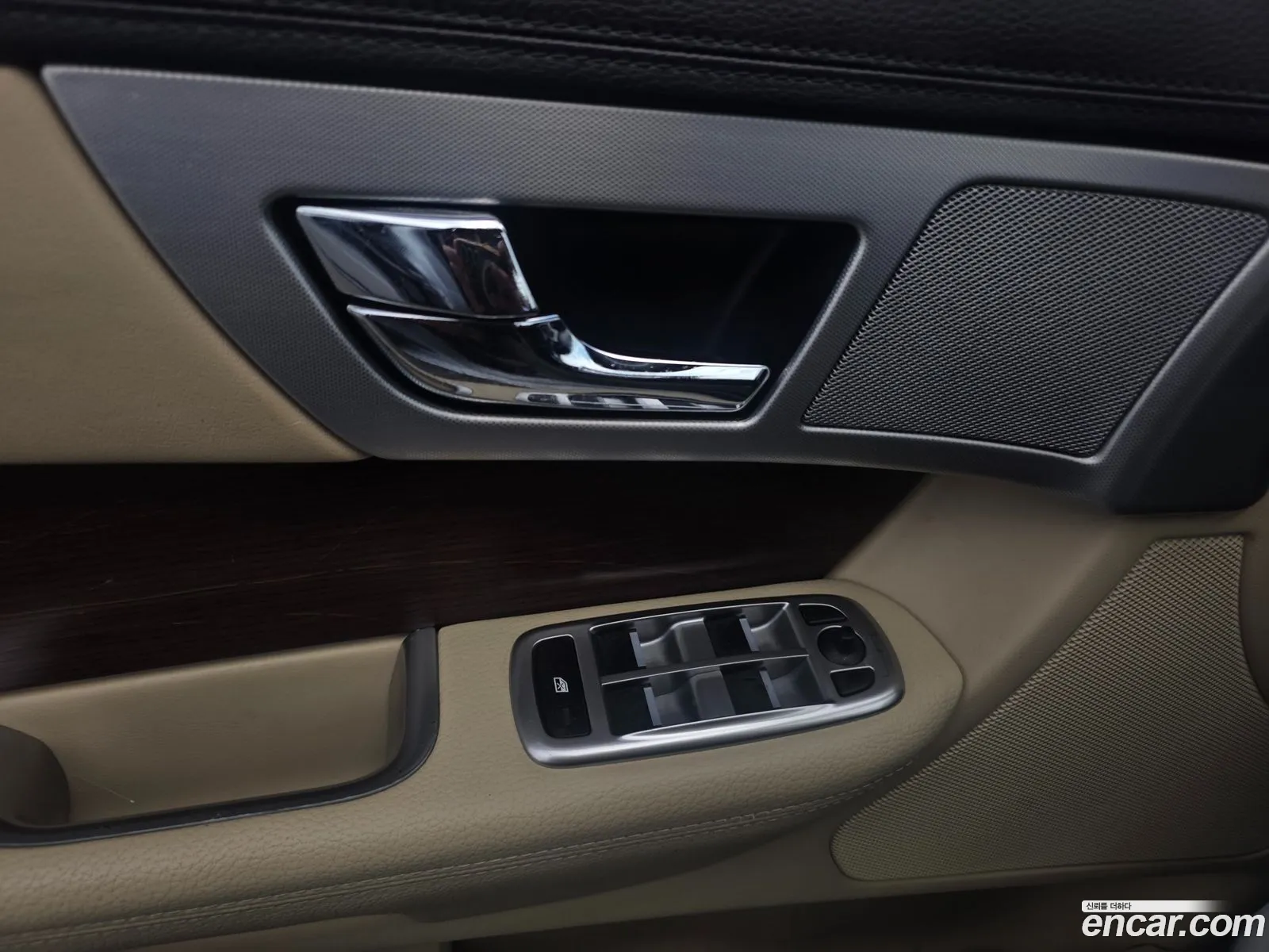 Jaguar XF 2015 — 5