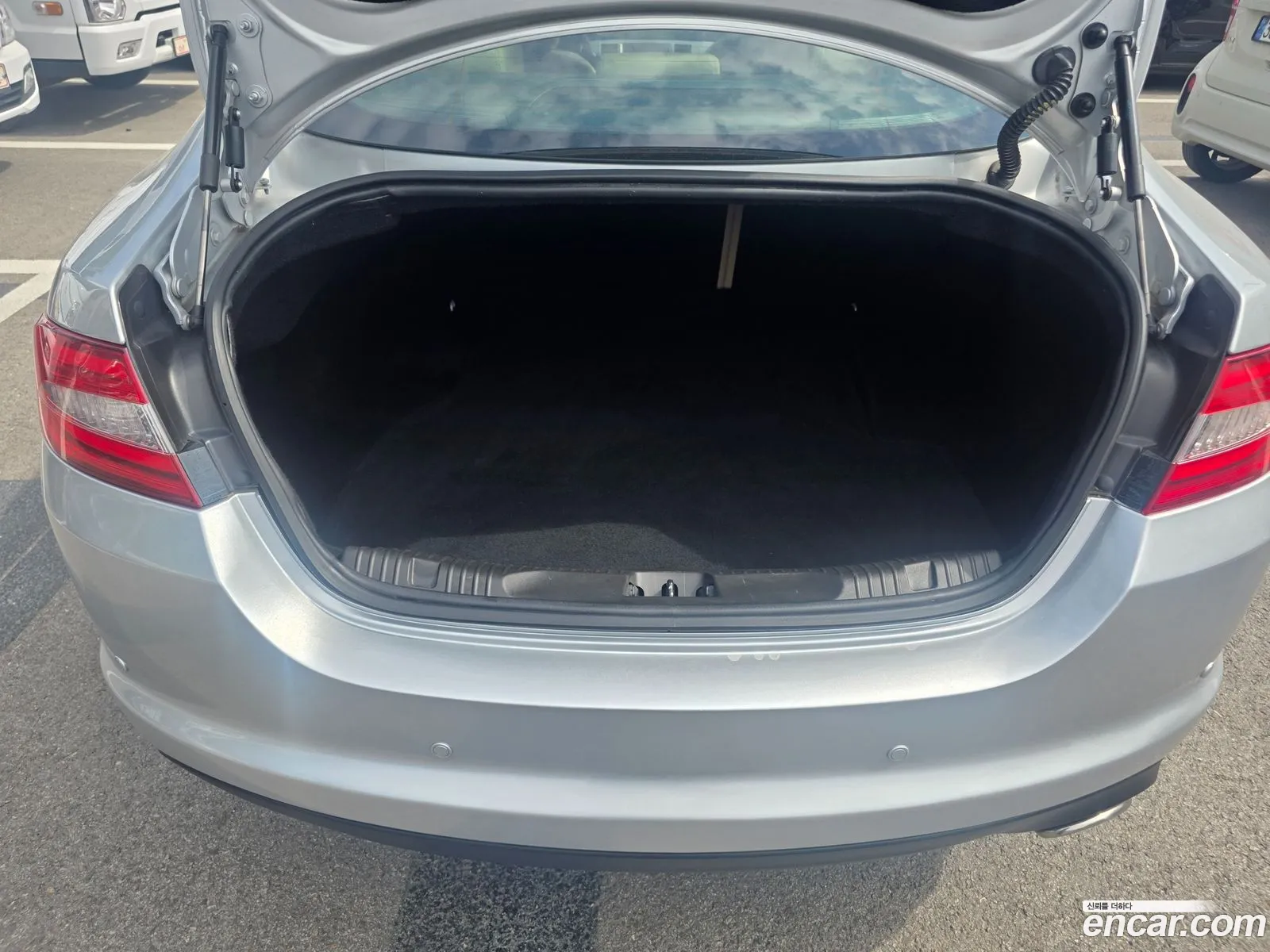 Jaguar XF 2015 — 8