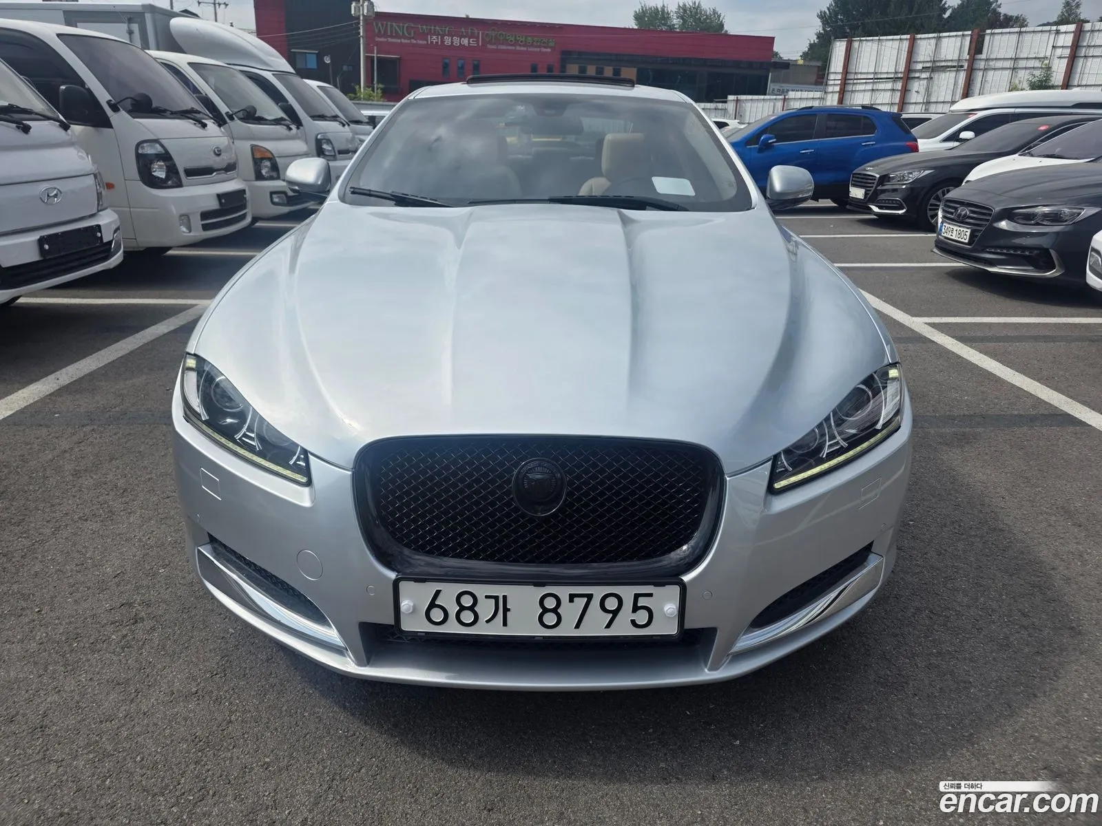 Jaguar XF 2015 — 16