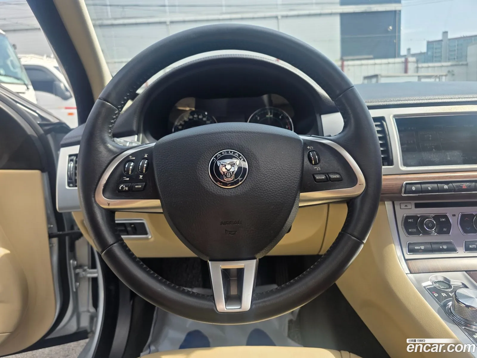 Jaguar XF 2015 — 7