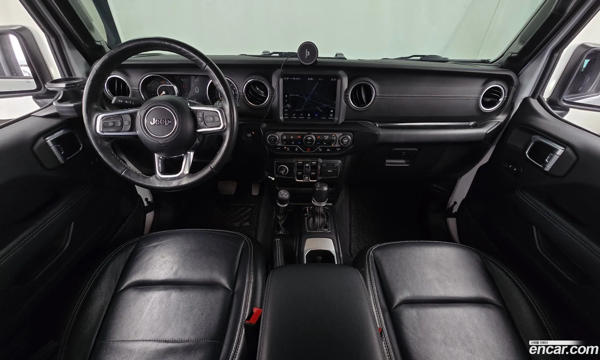 Jeep Wrangler 2022 — 31
