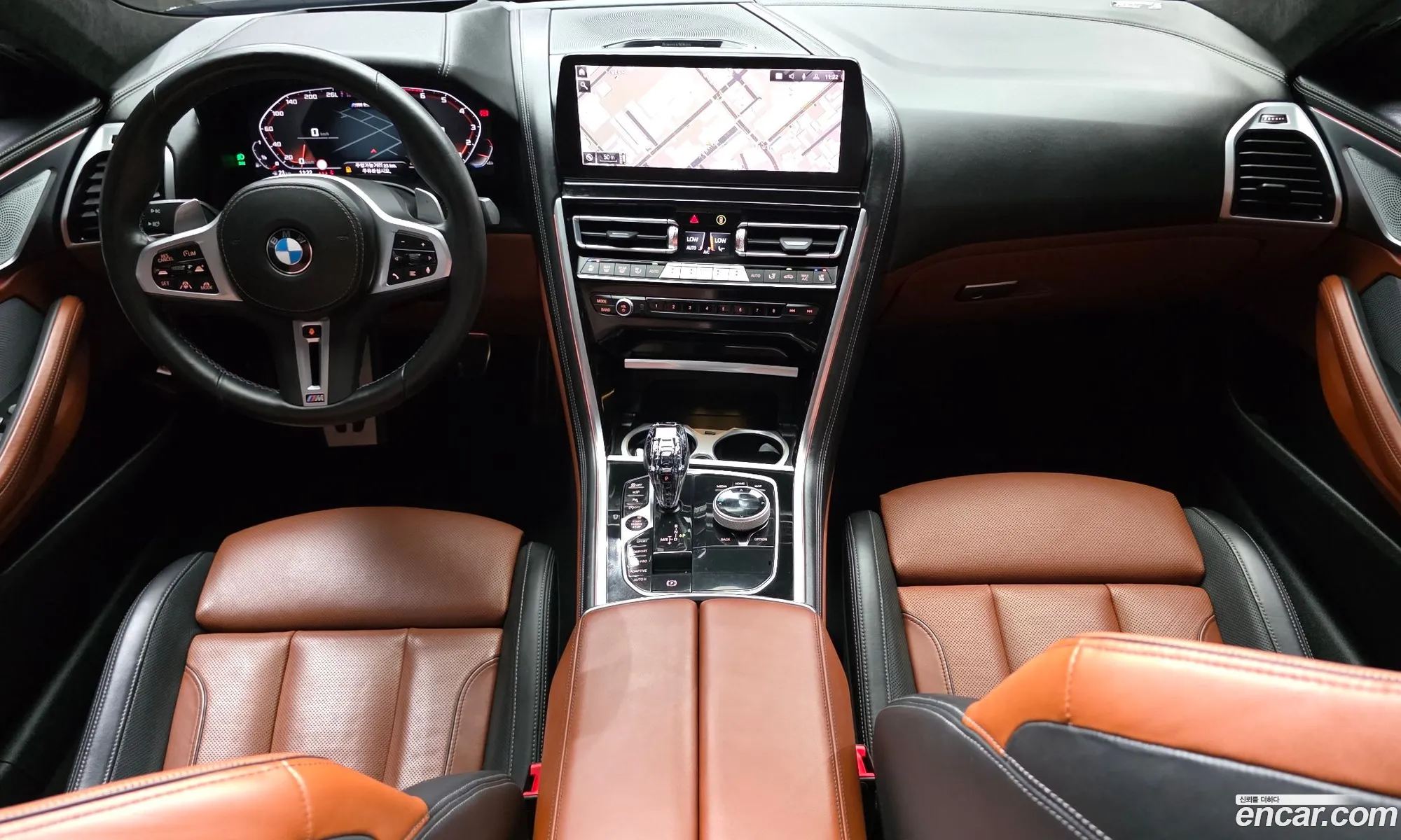 BMW 8 Series 2023 — 12