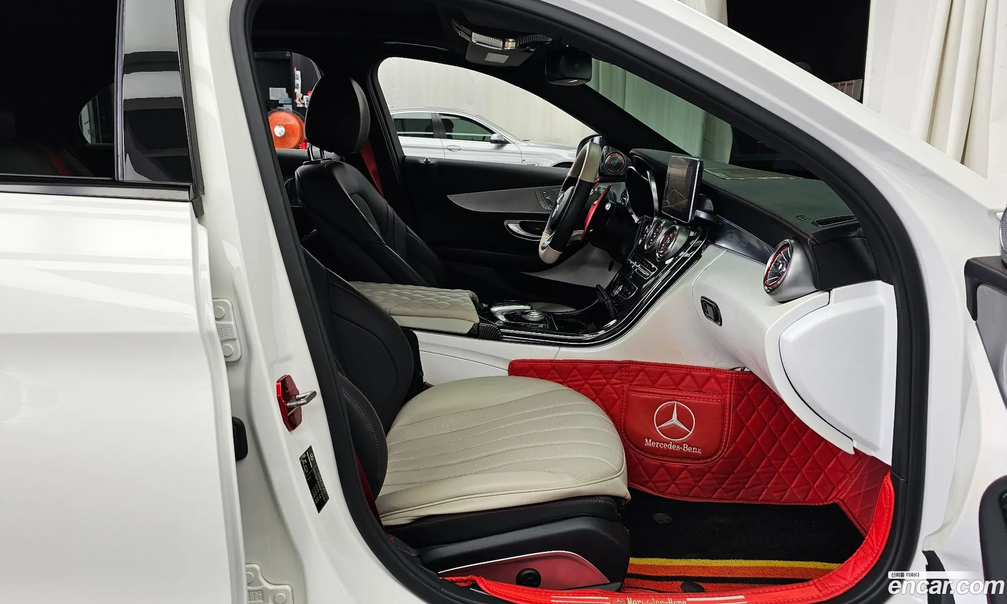 Mercedes-Benz C-Class W205 2018 — 13