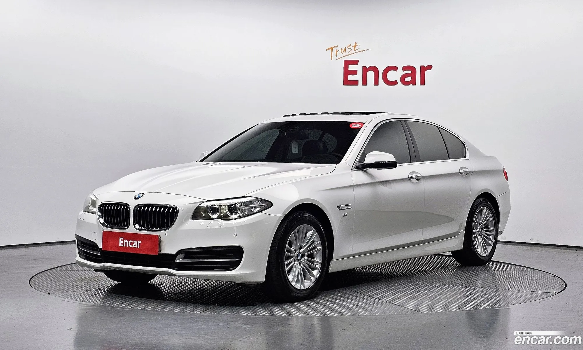 BMW 5 Series 2014 WBA5E5106FD673943 — 17