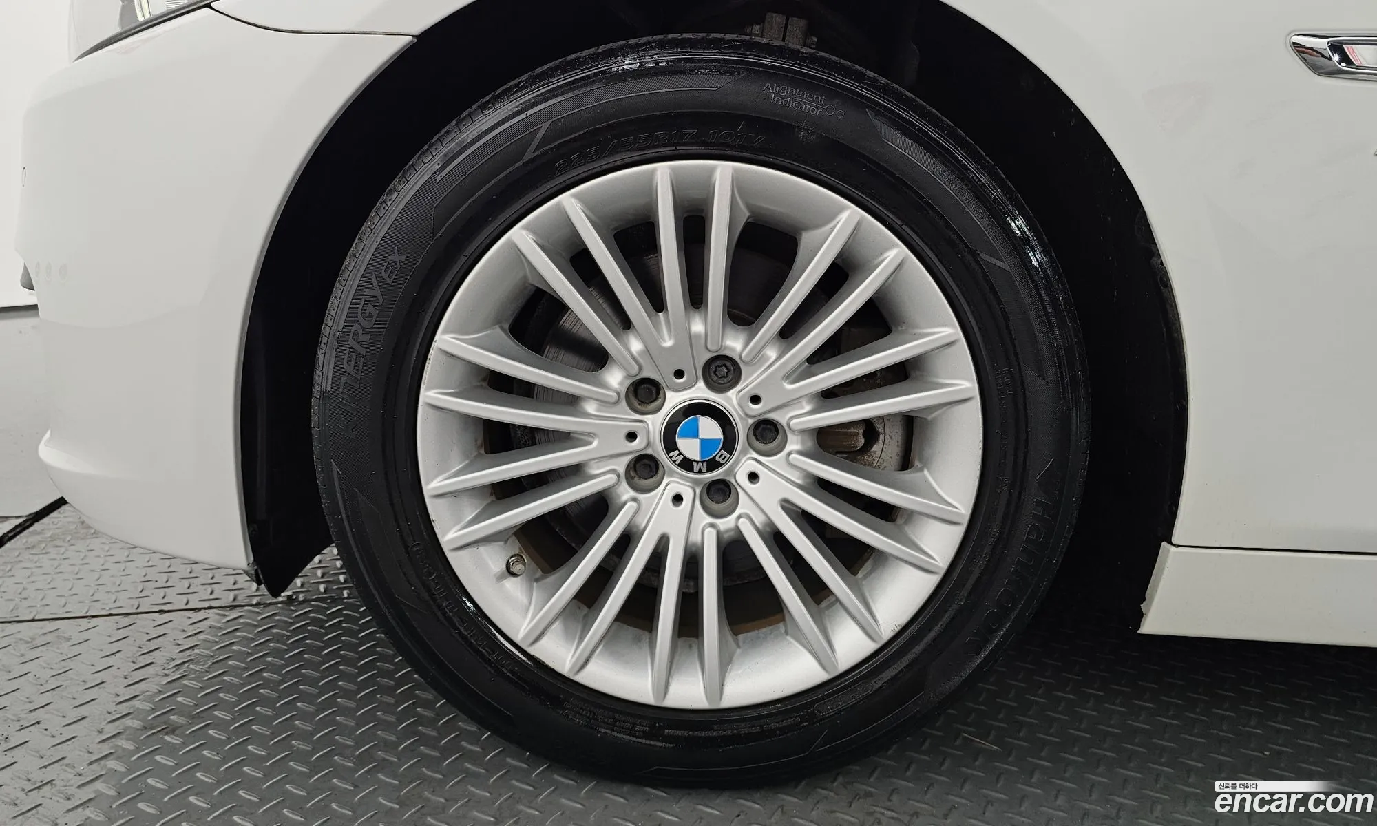 BMW 5 Series 2014 WBA5E5106FD673943 — 14