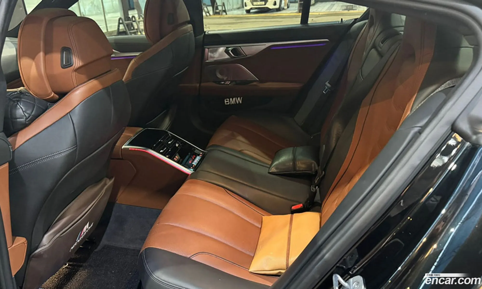 BMW 8 Series 2022 — 13