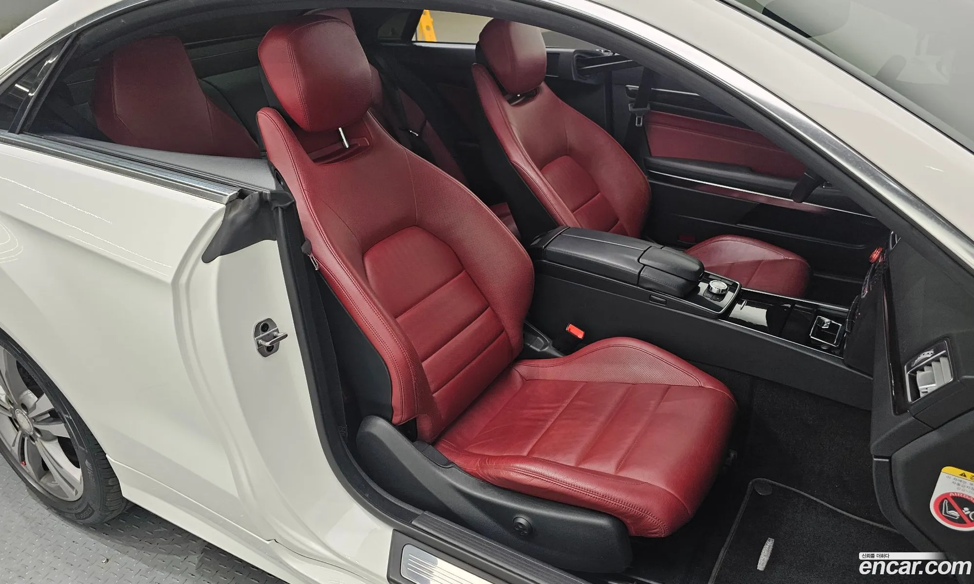 Mercedes-Benz E-Class W212 2014 WDDKJ3EB7EF249150 — 9