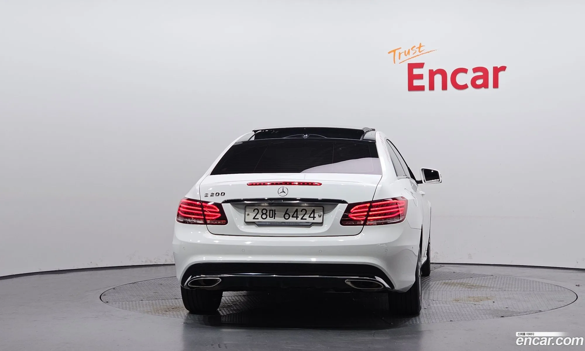 Mercedes-Benz E-Class W212 2014 WDDKJ3EB7EF249150 — 18