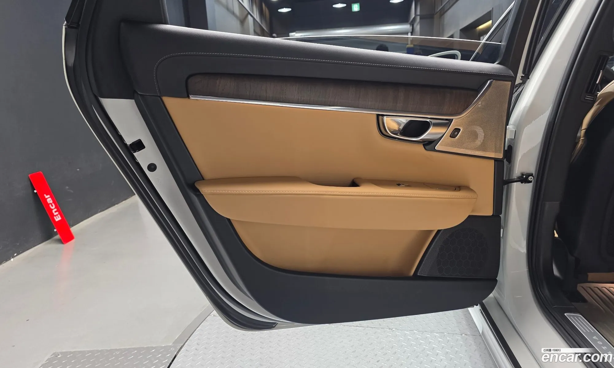 Volvo S90 2023 LVYPT062XPP324209 — 16