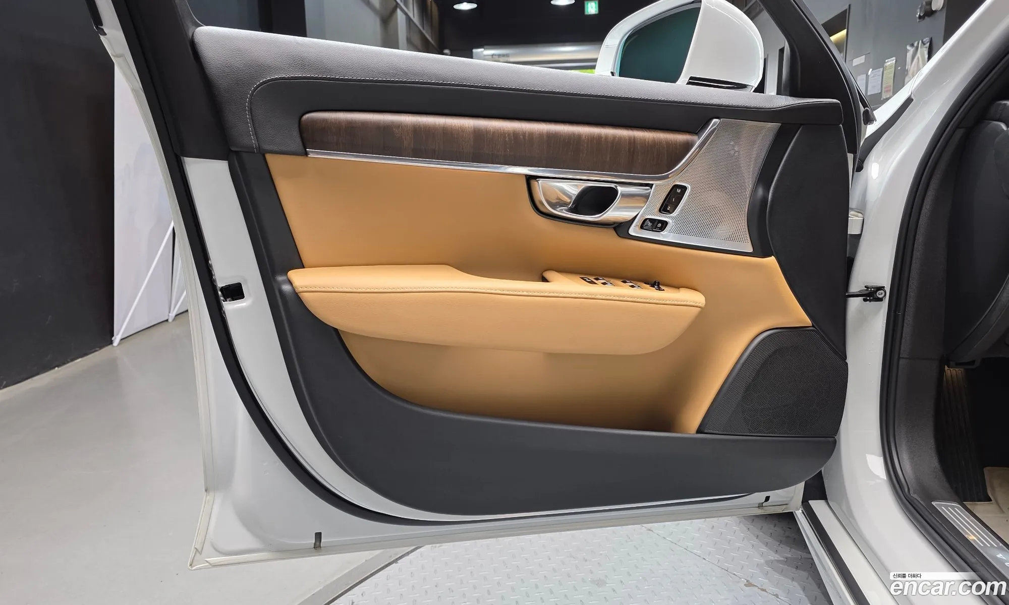 Volvo S90 2023 LVYPT062XPP324209 — 14