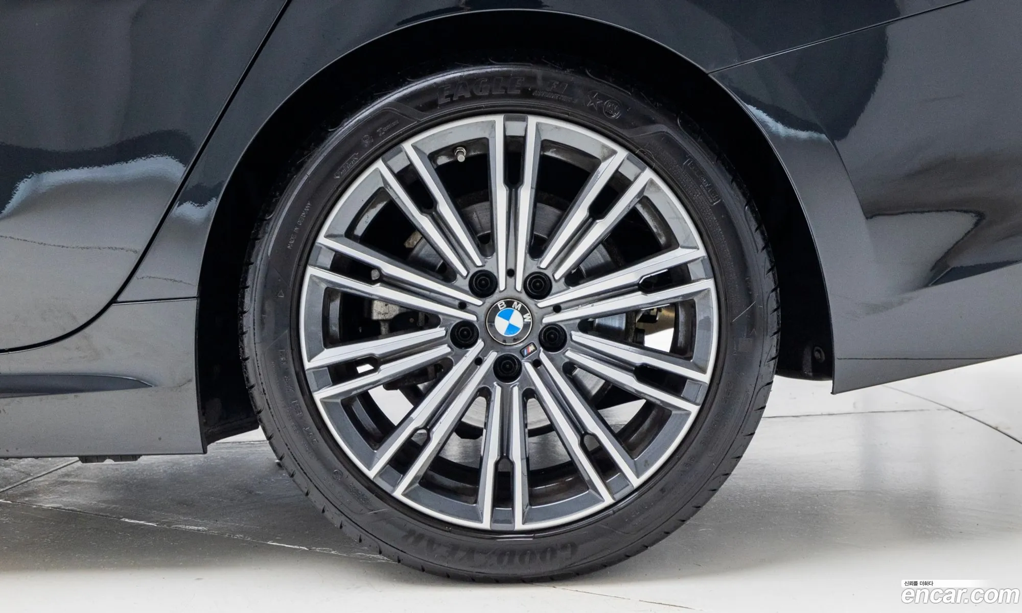 BMW 3 Series 2021 — 14