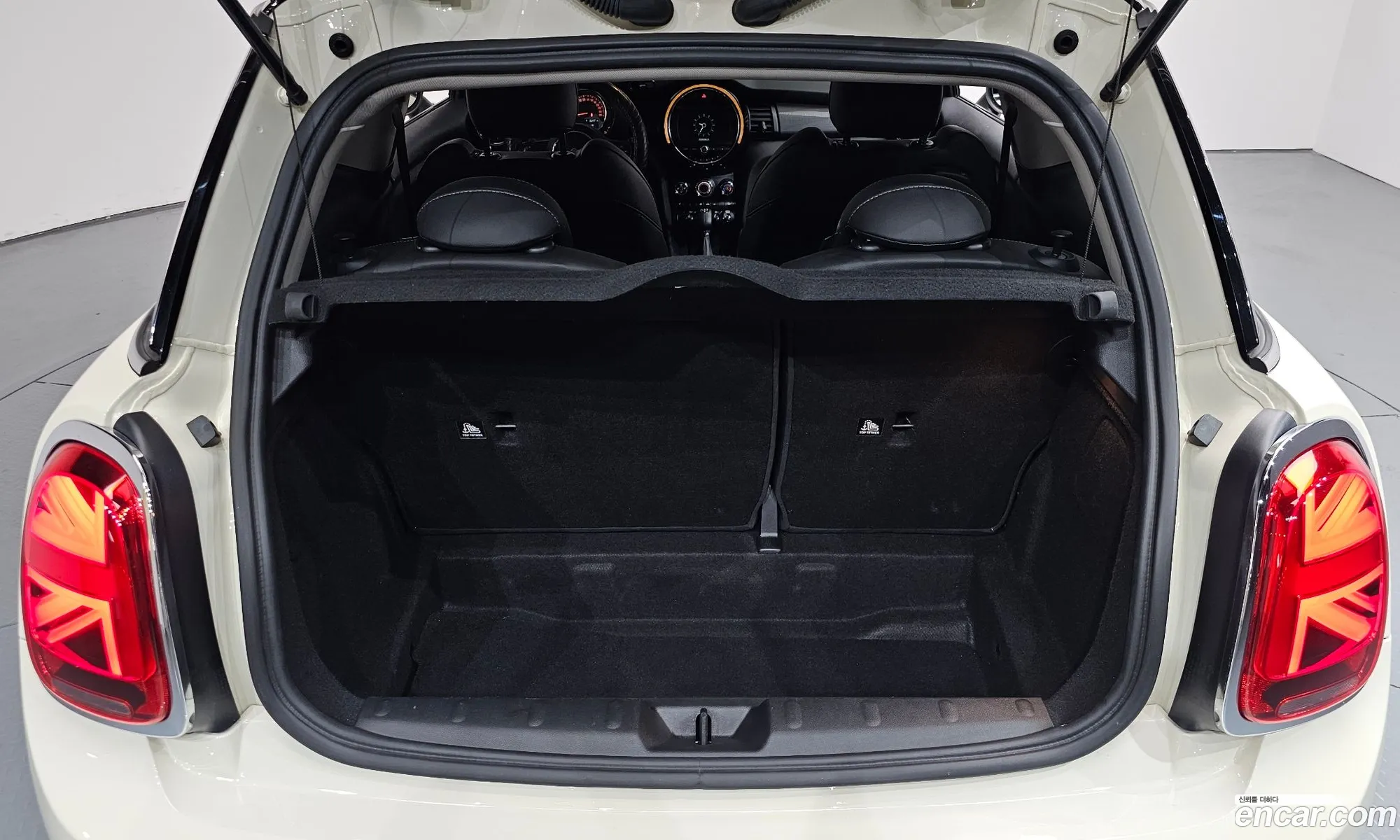 Mini Cooper 2019 WMWXP5100K2H92681 — 17