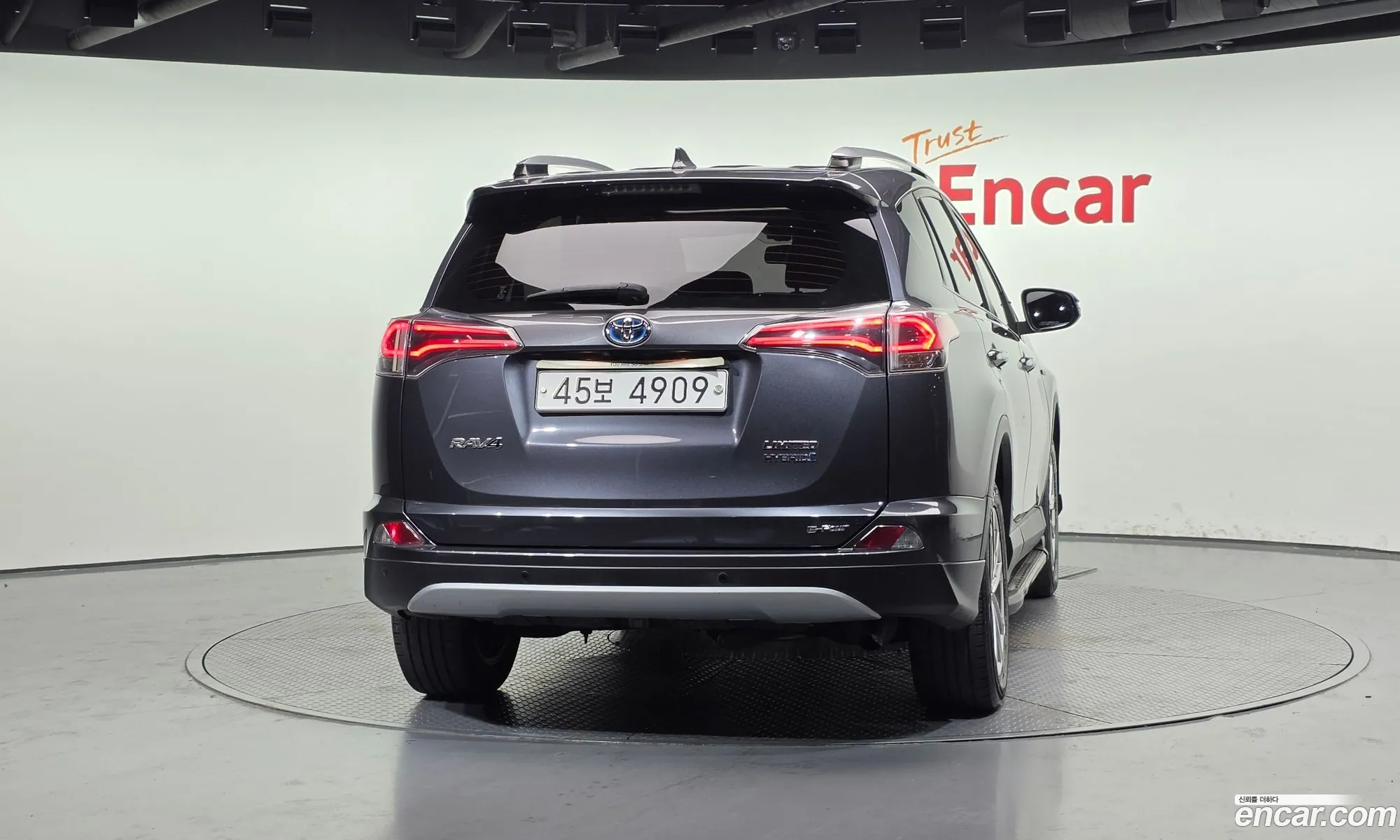 Toyota RAV4 2018 — 3