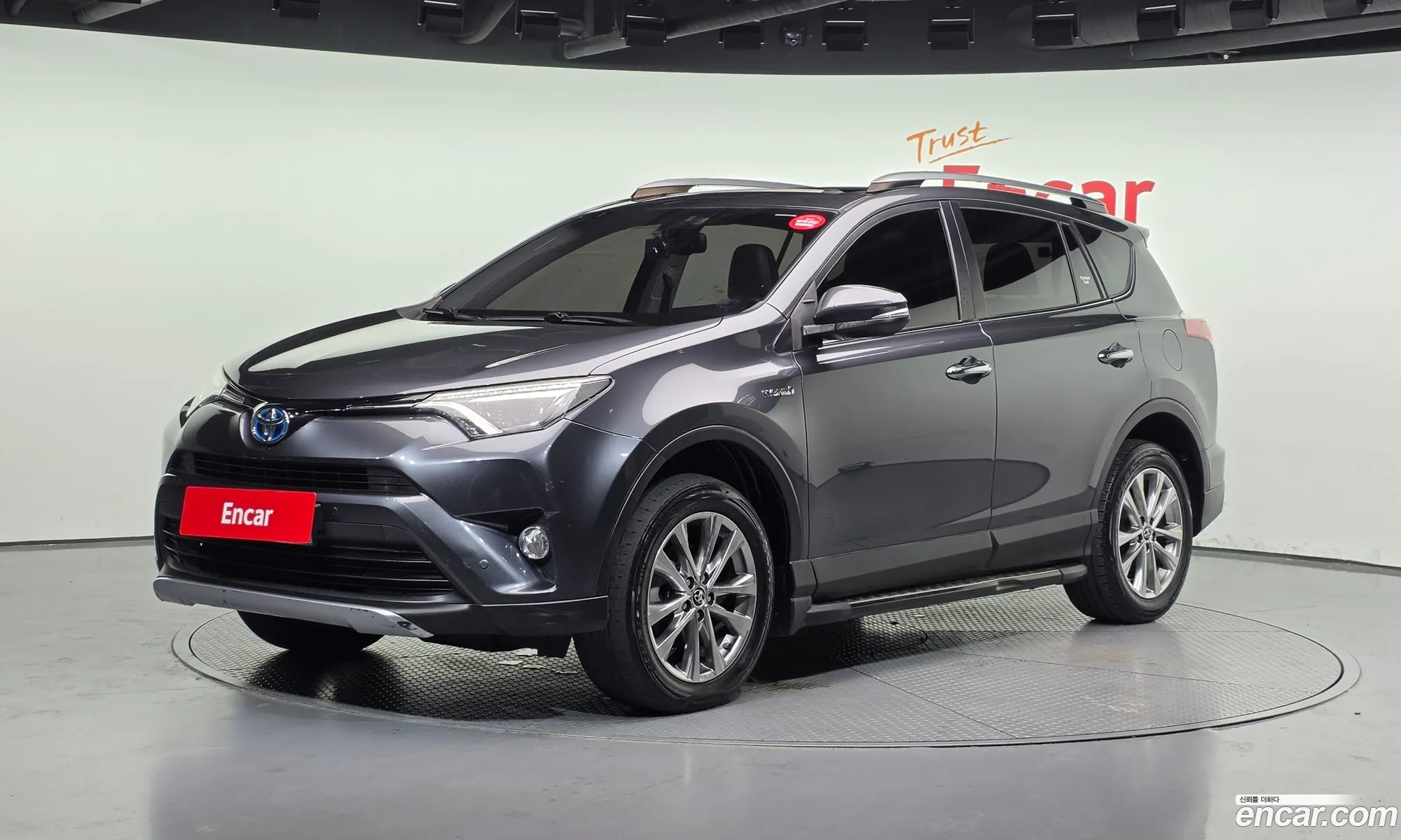 Toyota RAV4 2018 — 2