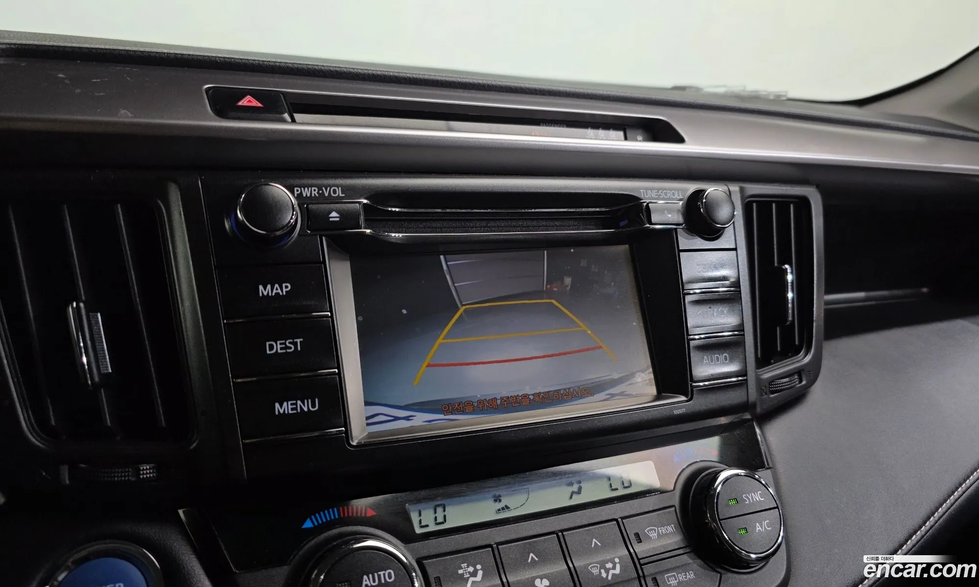 Toyota RAV4 2018 — 12