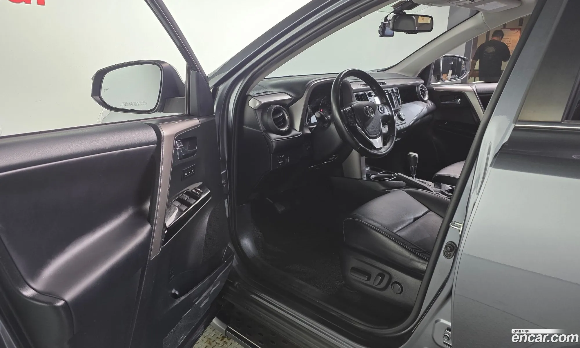Toyota RAV4 2018 — 9