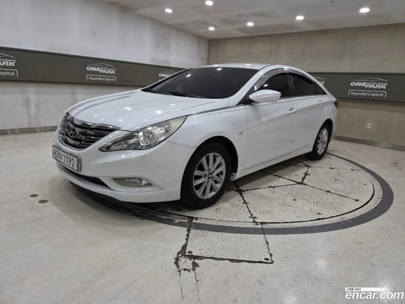 Hyundai YF Sonata 2009 — 3