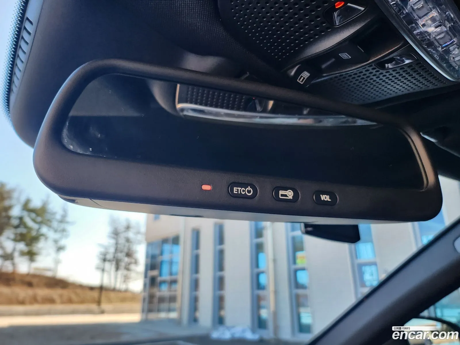 Mercedes-Benz S-Class W222 2015 — 17