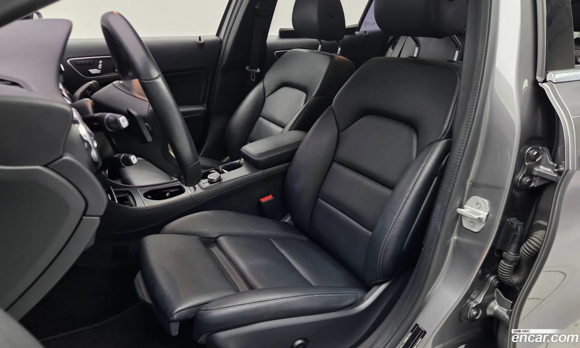 Mercedes-Benz GLA-Class X156 2017 — 8