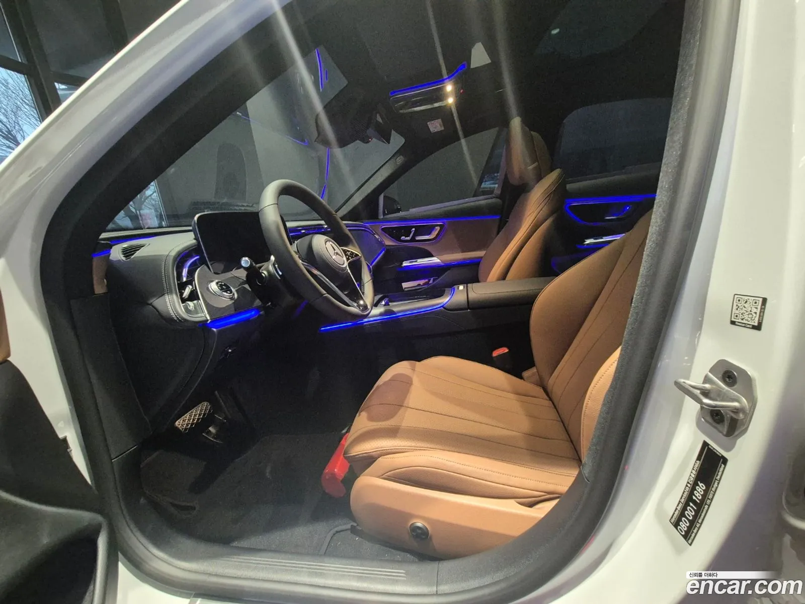 Mercedes-Benz E-Class W214 2025 — 10