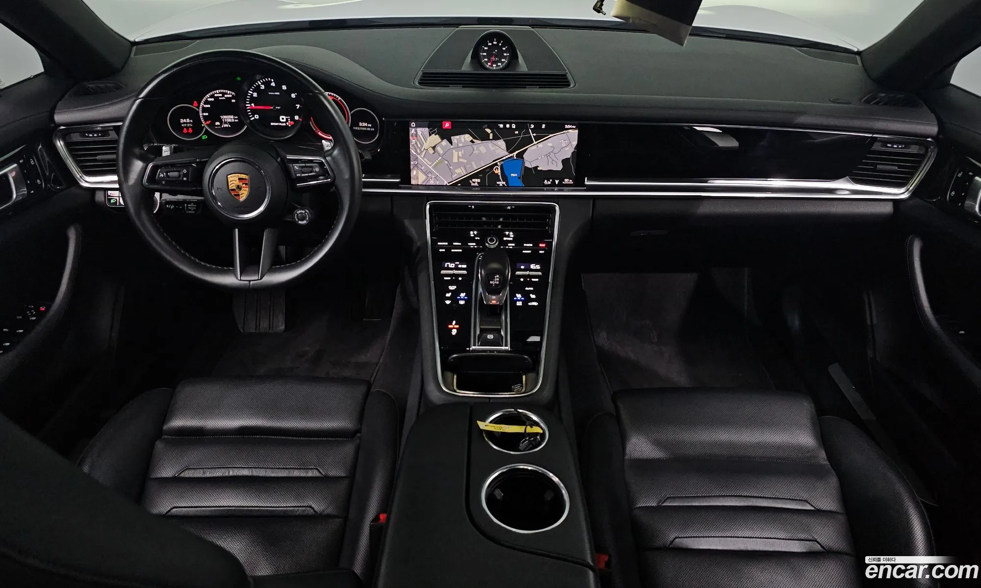 Porsche Panamera 2021 — 26