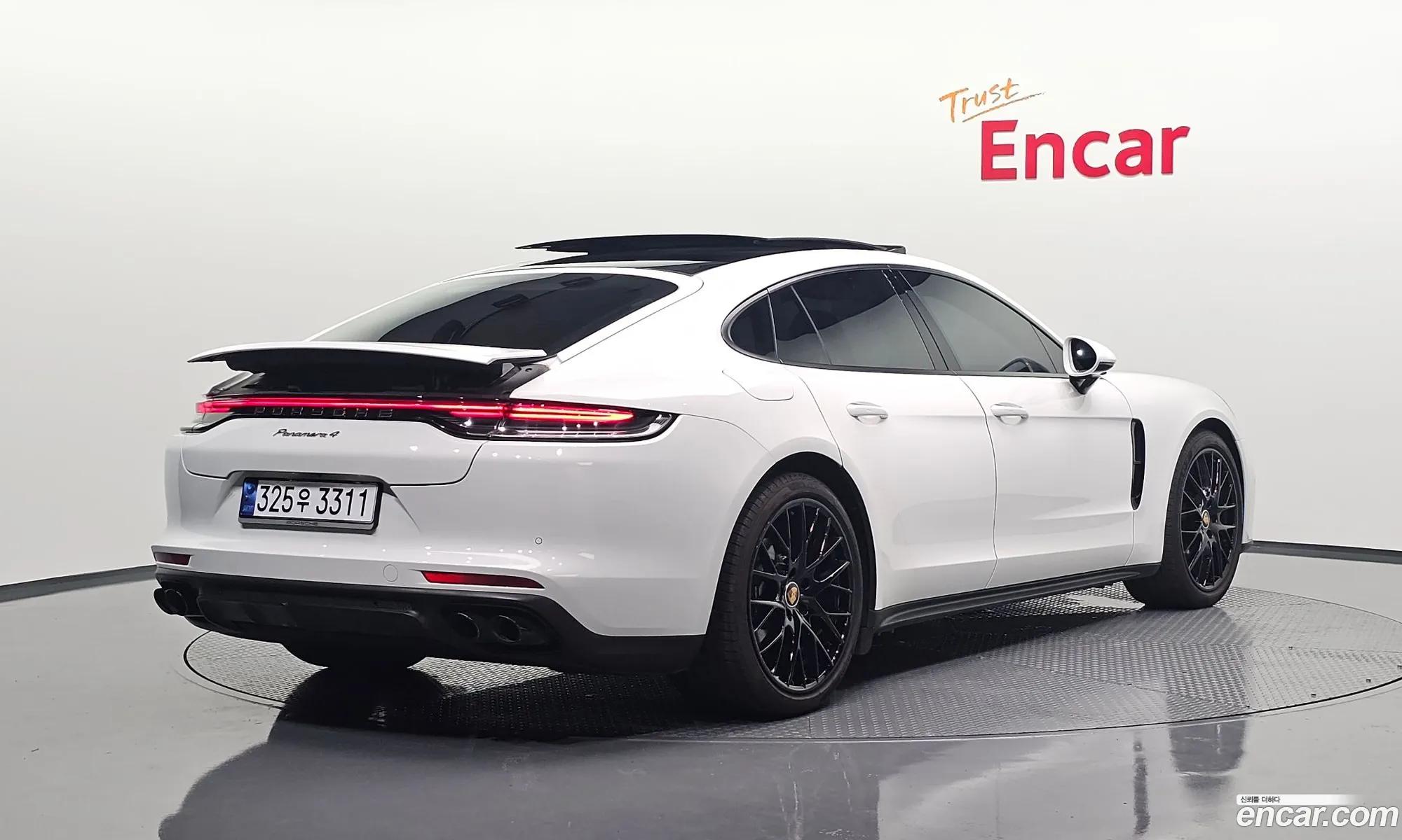 Porsche Panamera 2021 — 14