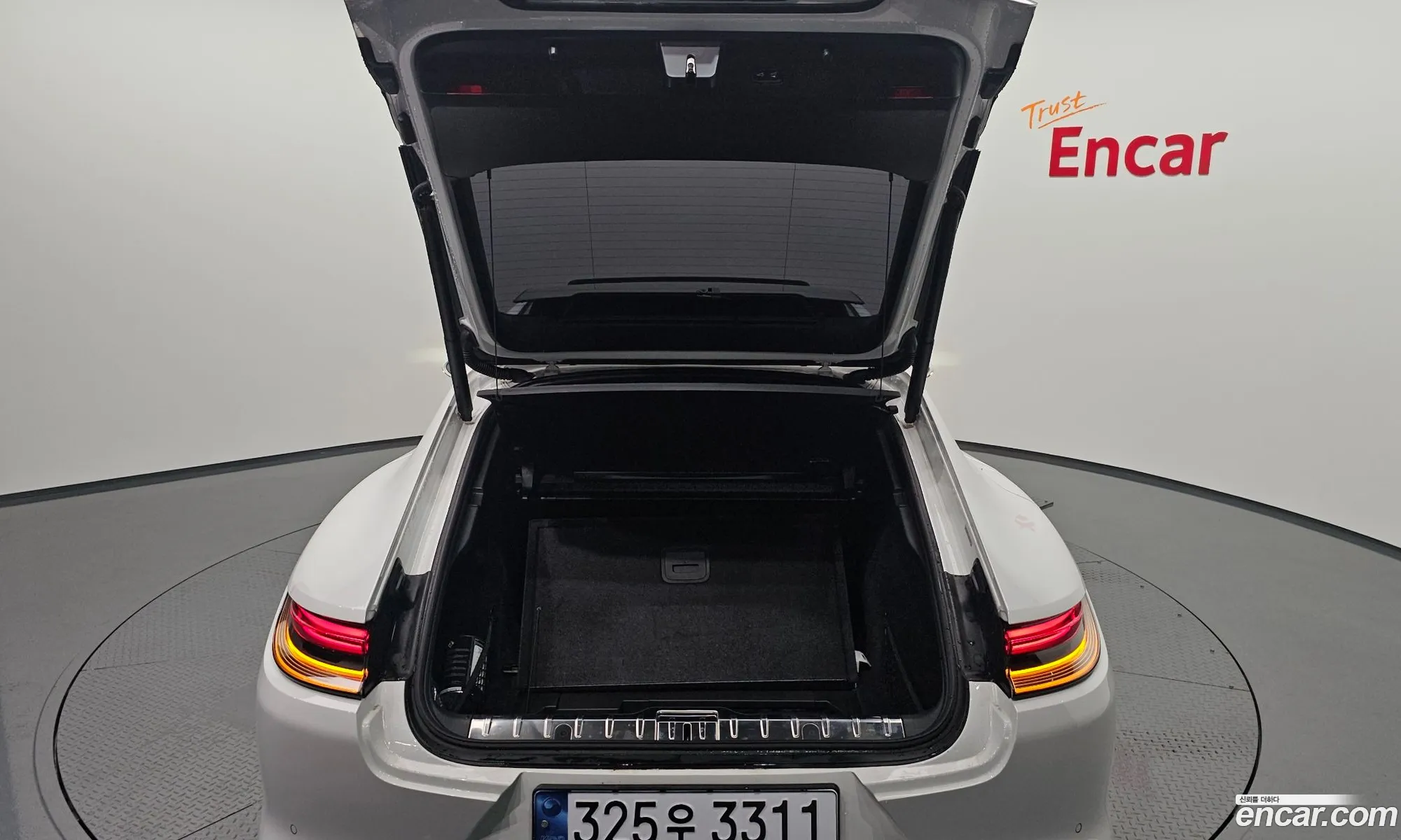 Porsche Panamera 2021 — 21