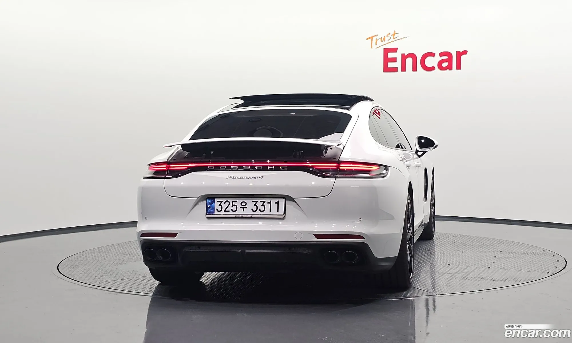 Porsche Panamera 2021 — 25