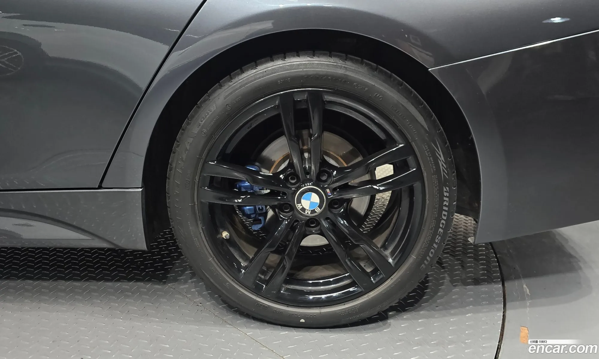BMW 3 Series 2017 — 17