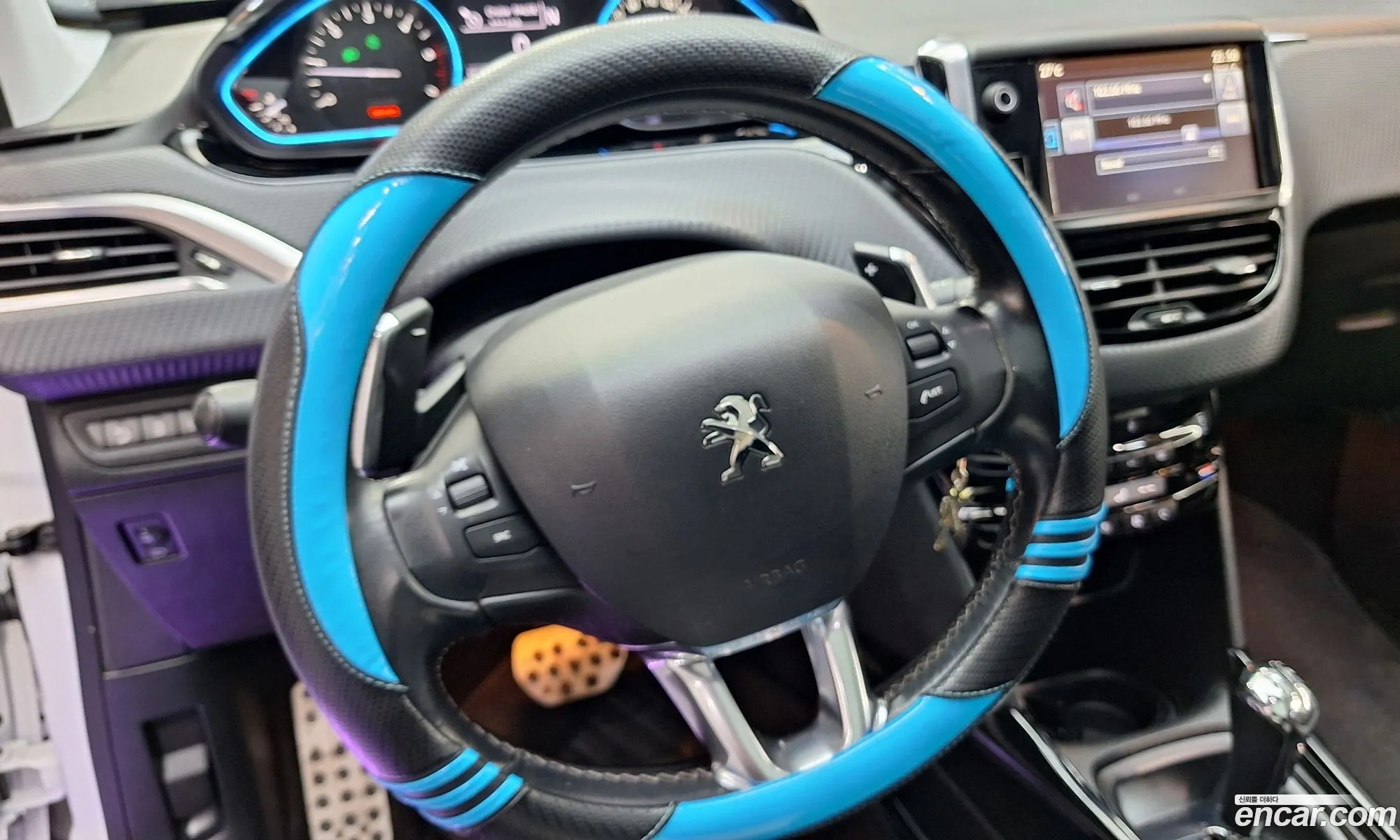 Peugeot 2008 2016 — 2
