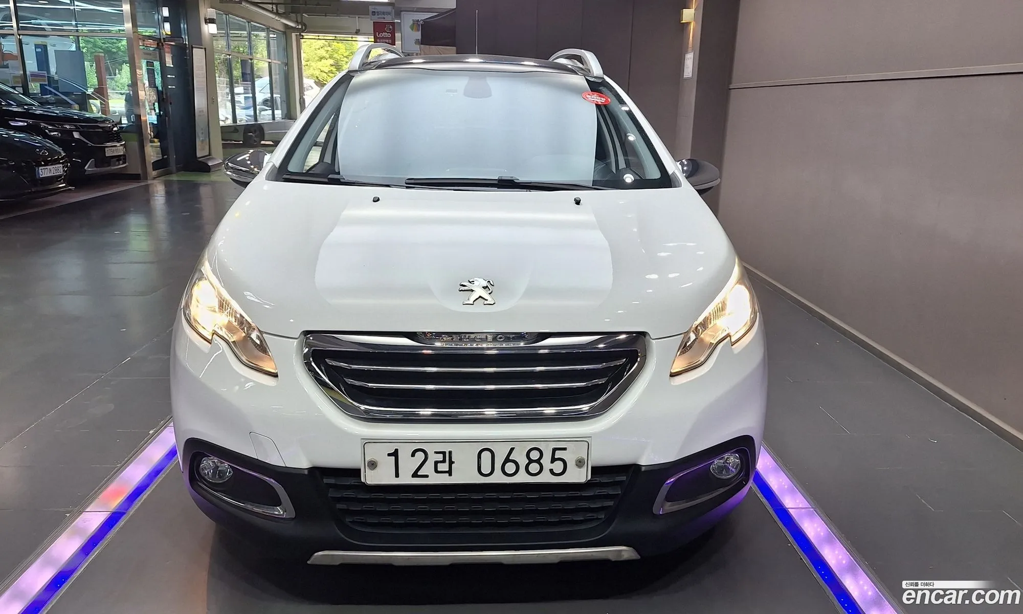 Peugeot 2008 2016 — 18