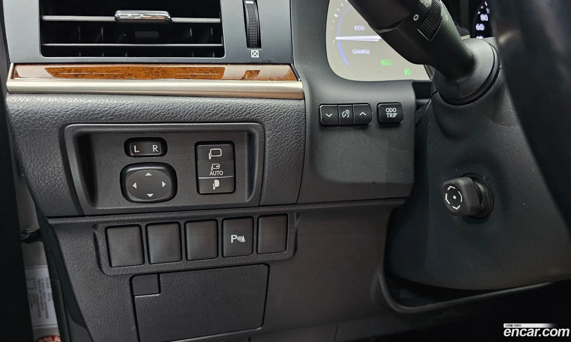 Lexus ES300h 2015 — 20