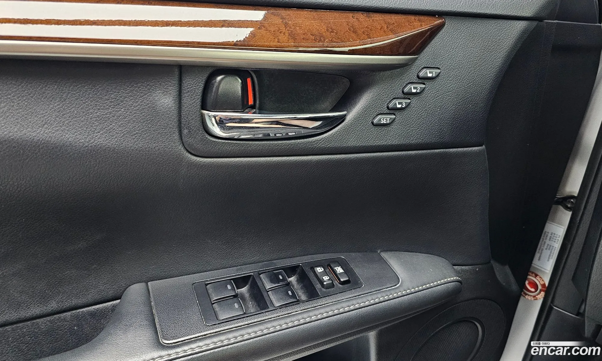 Lexus ES300h 2015 — 4