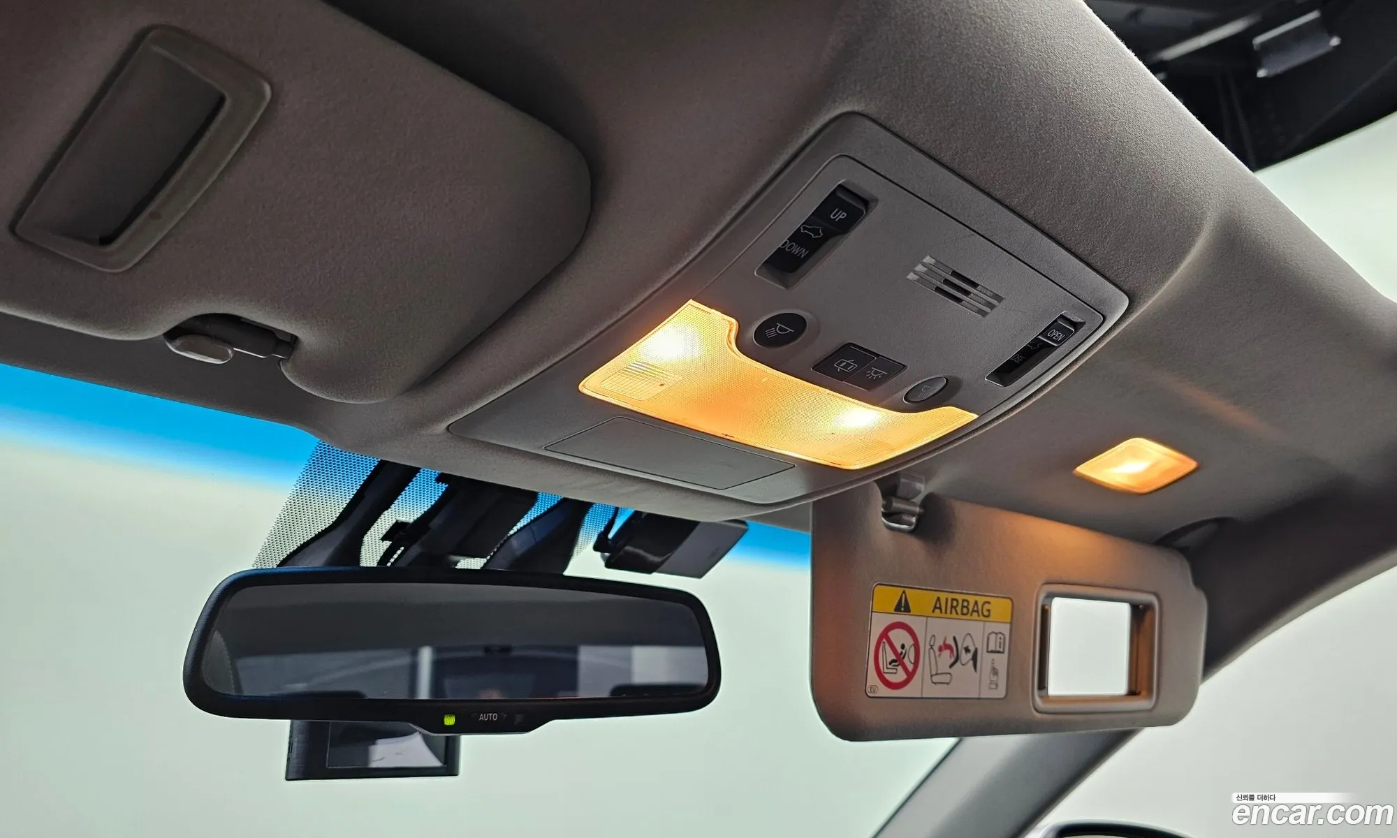 Lexus ES300h 2015 — 18